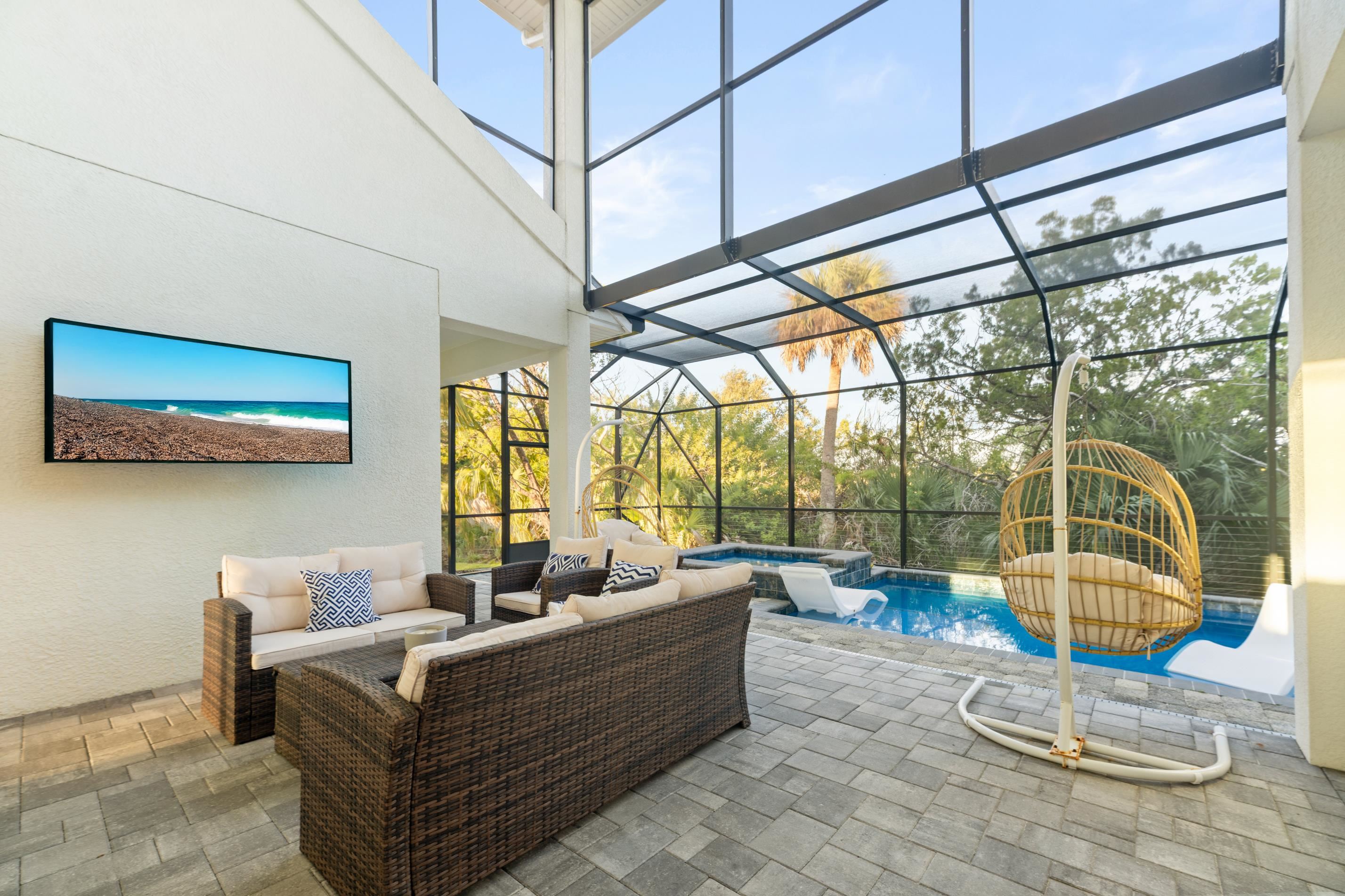 Image 72 of 84 For 2559 Palm Ave