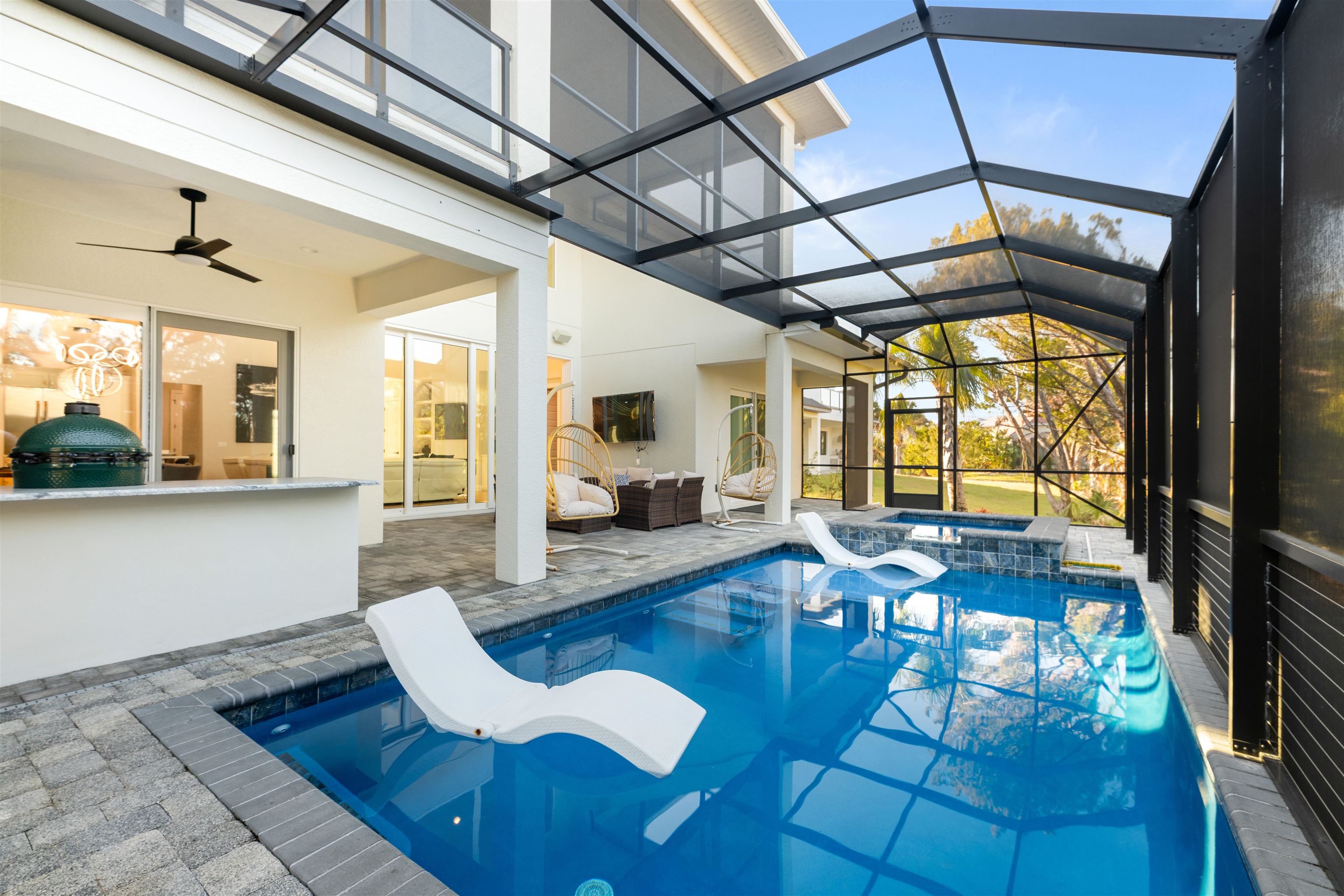 Image 73 of 84 For 2559 Palm Ave