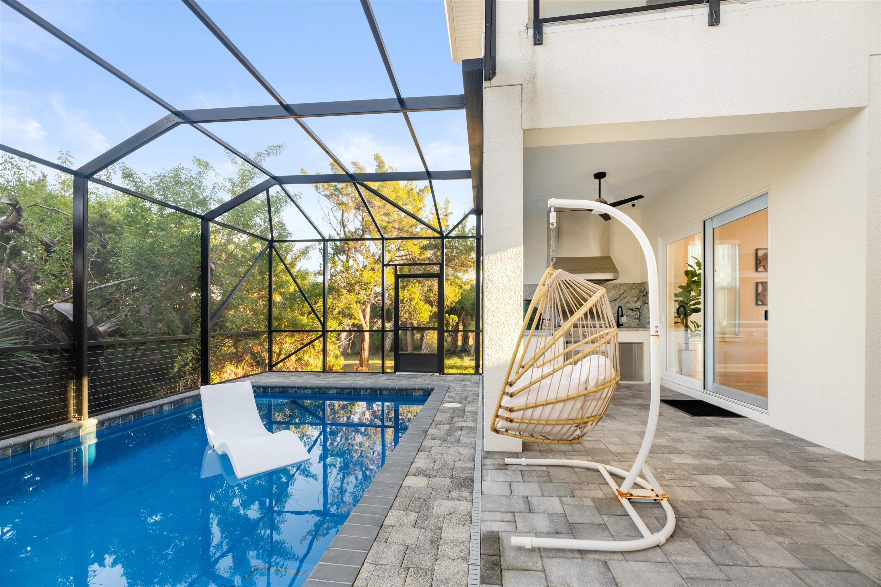 Image 76 of 84 For 2559 Palm Ave