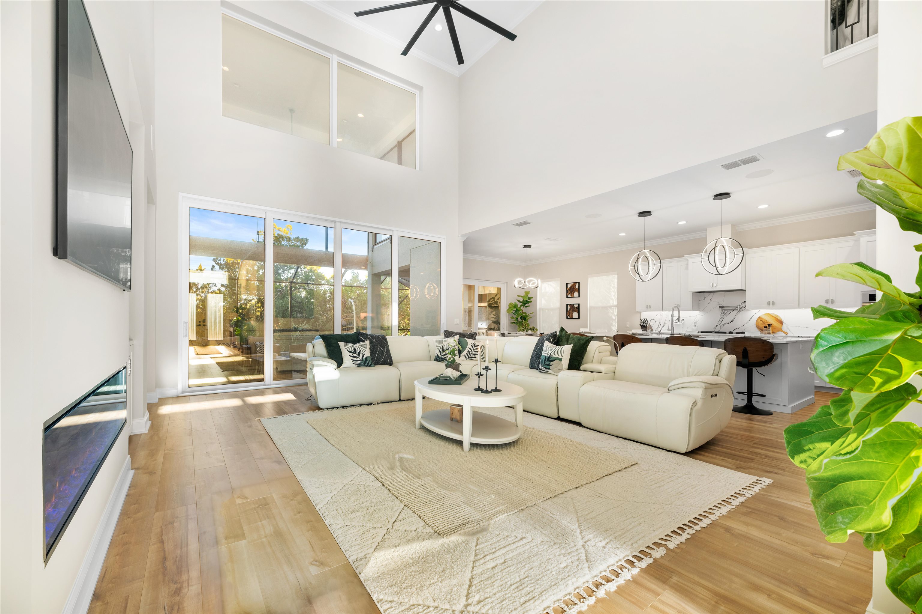 Image 9 of 84 For 2559 Palm Ave