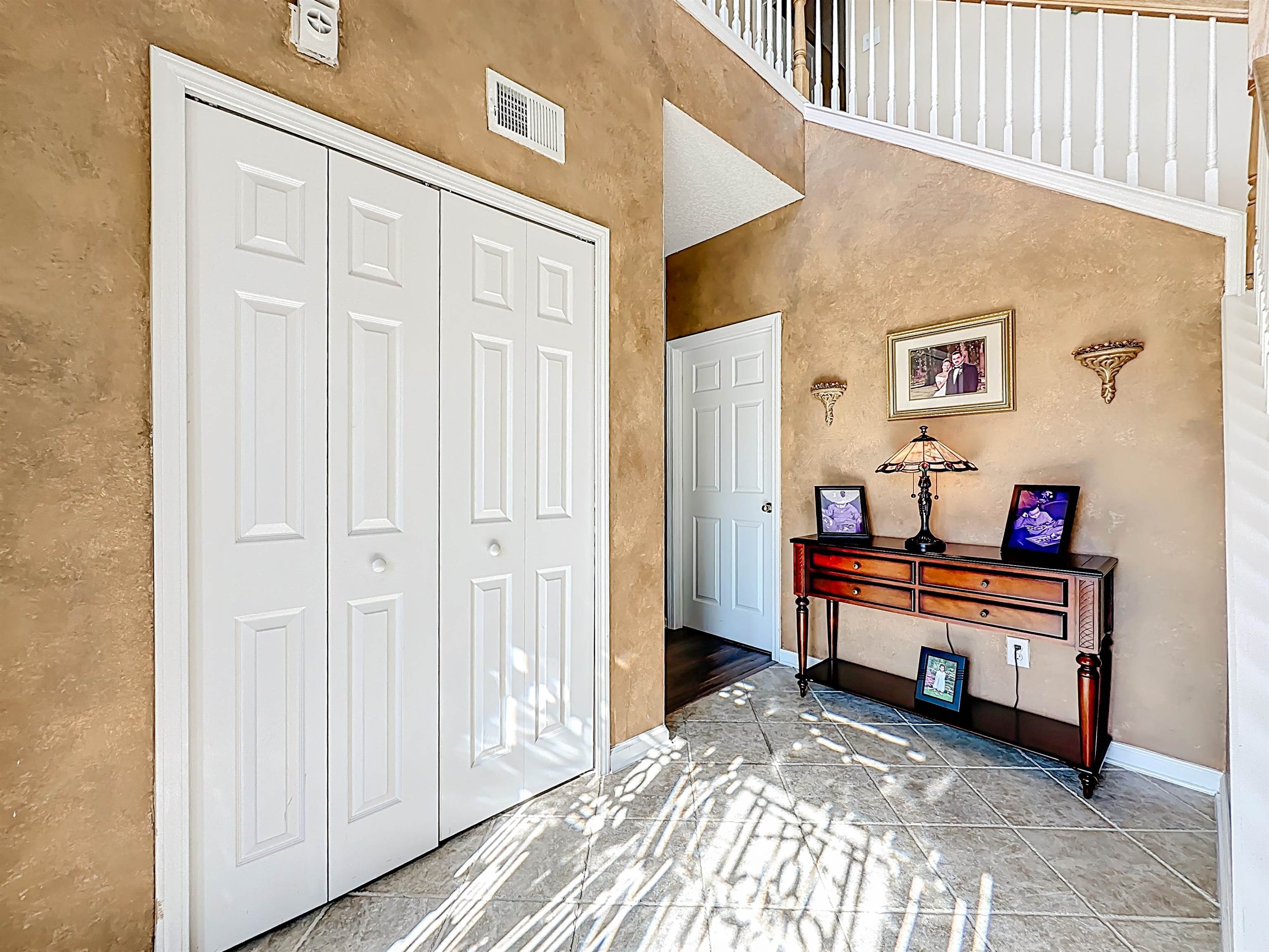 Image 11 of 60 For 164 Prince Phillip Dr