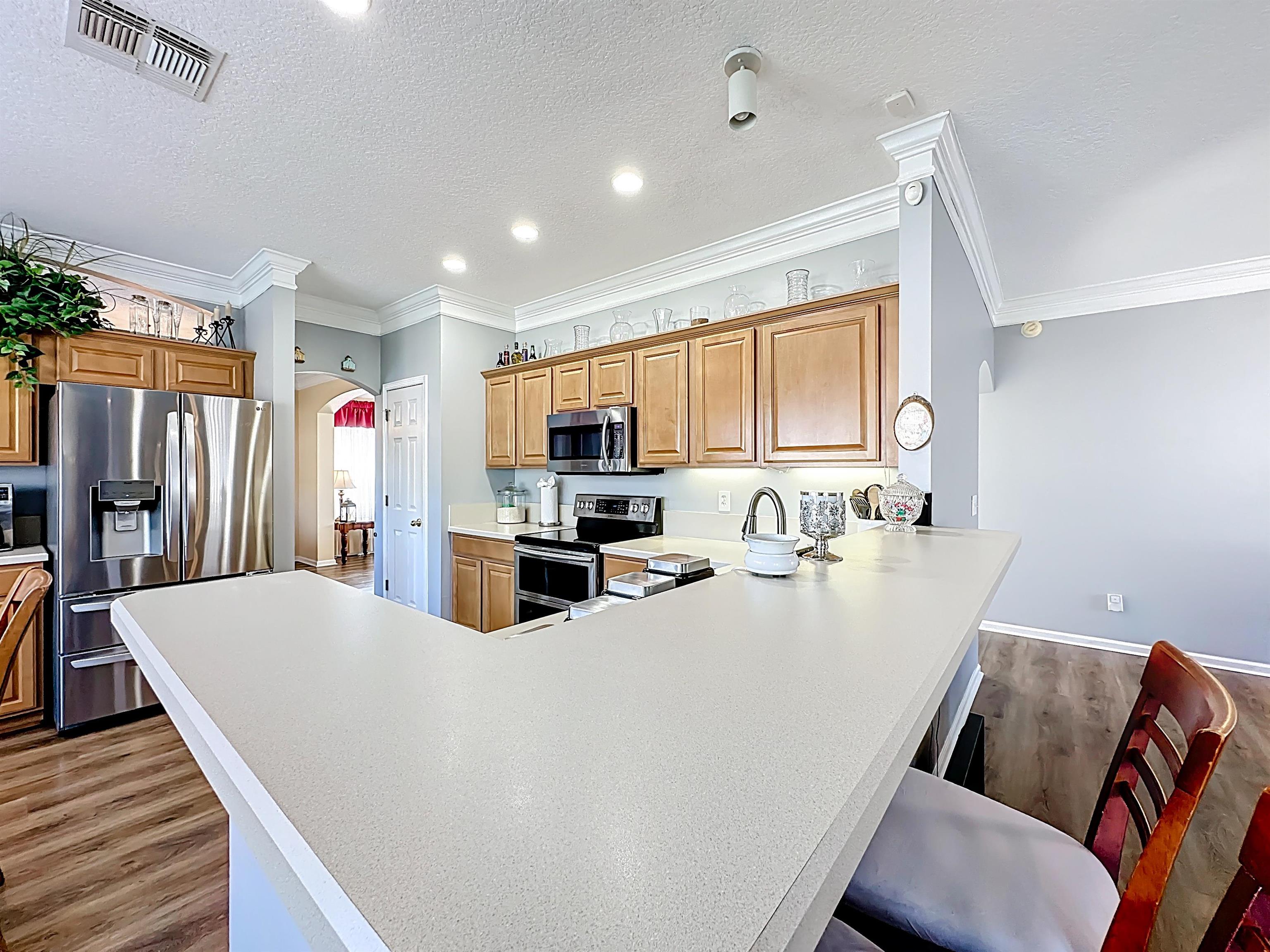 Image 17 of 60 For 164 Prince Phillip Dr