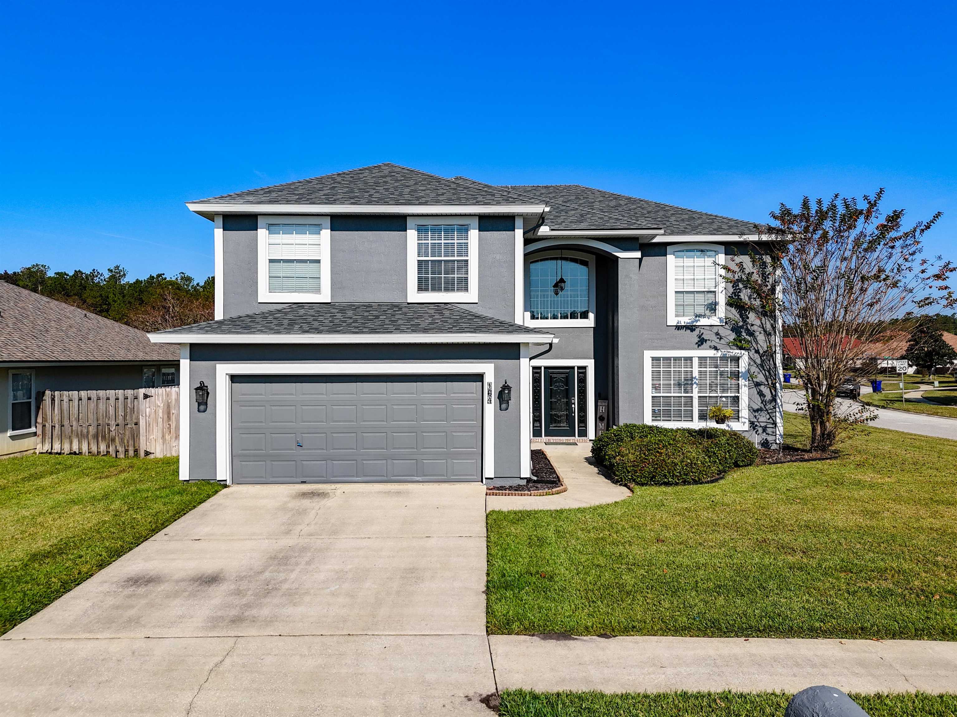 Image 2 of 60 For 164 Prince Phillip Dr