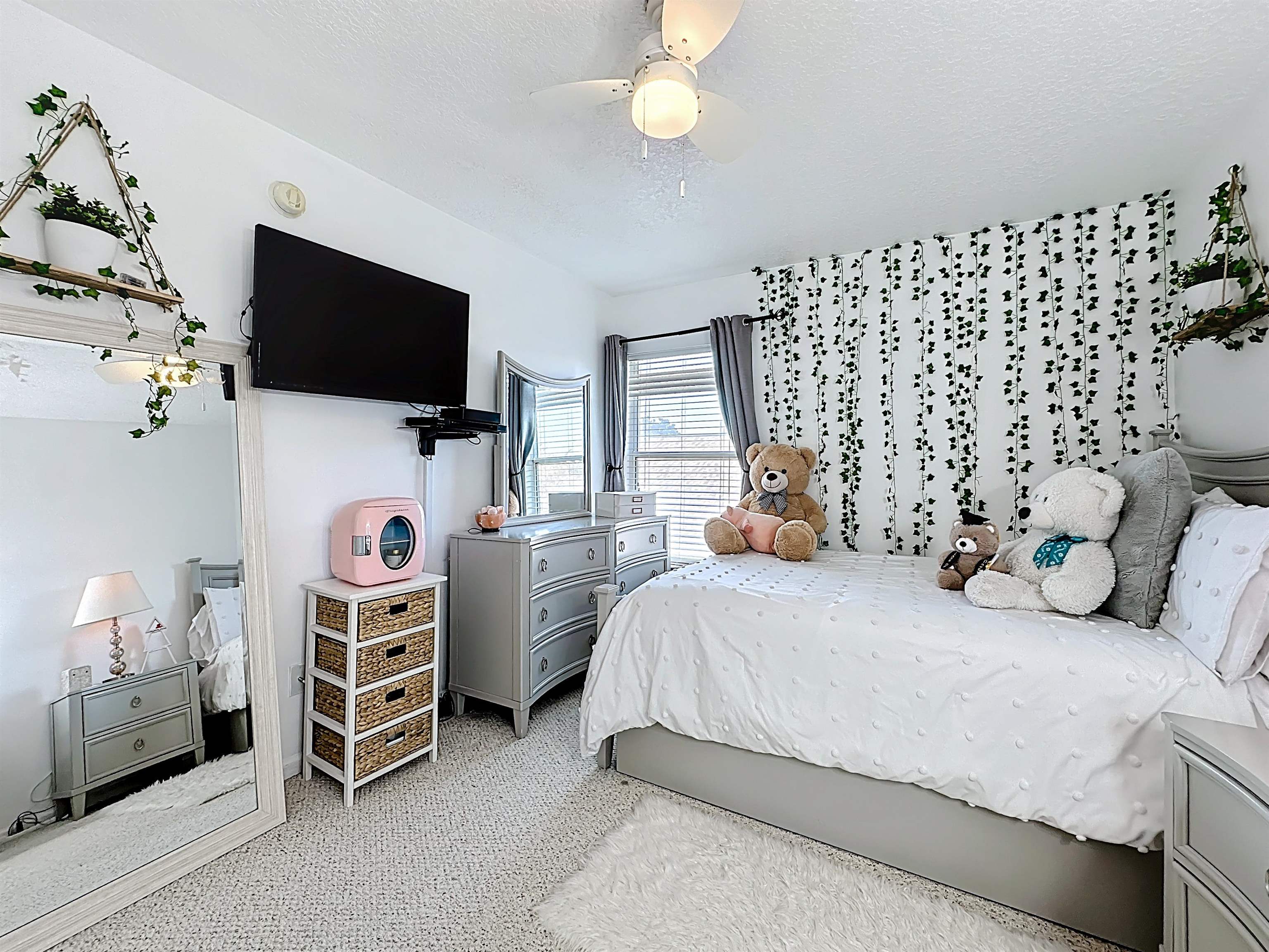 Image 35 of 60 For 164 Prince Phillip Dr