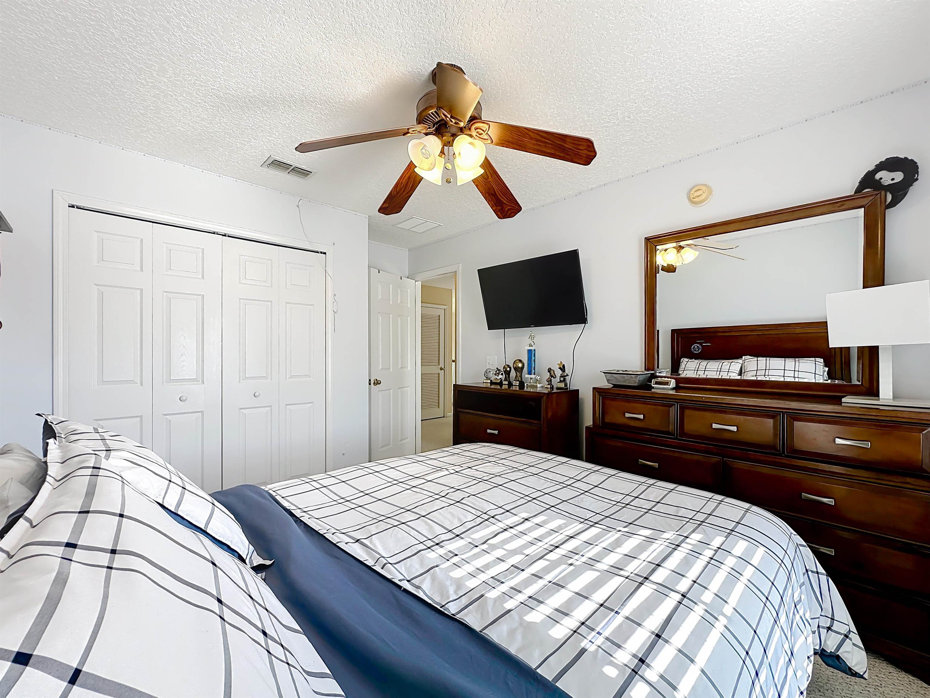 Image 48 of 60 For 164 Prince Phillip Dr