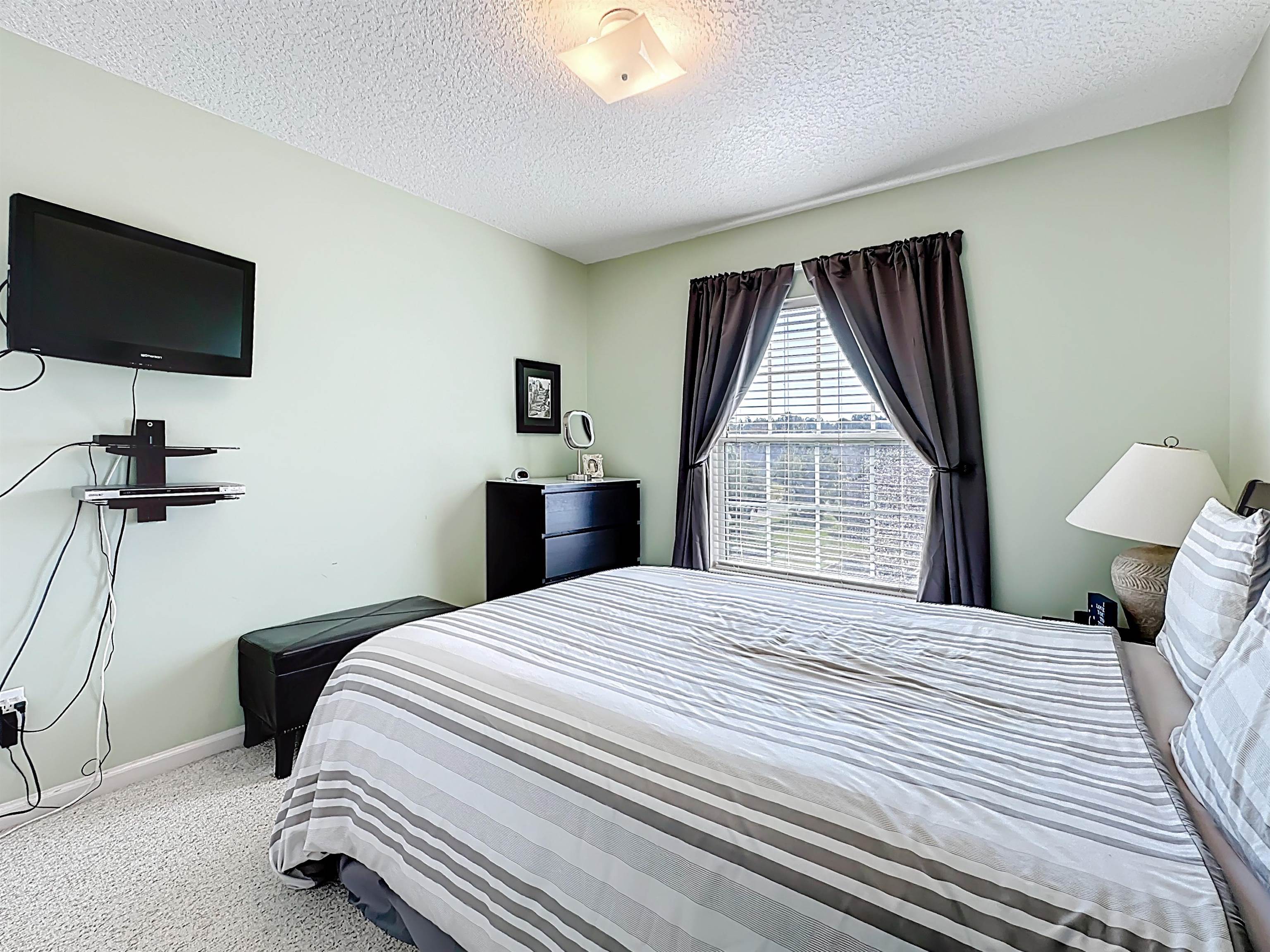 Image 49 of 60 For 164 Prince Phillip Dr