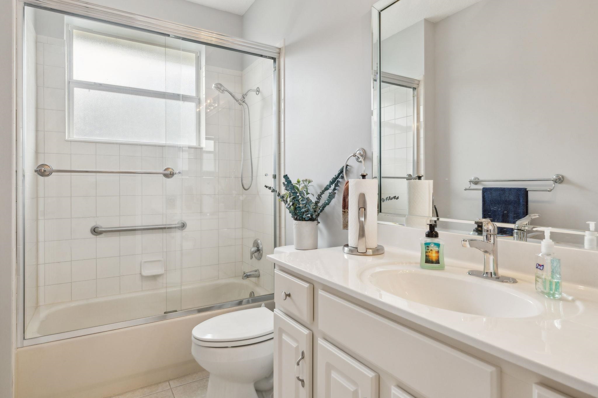 Image 13 of 52 For 1468 Castle Pines Cir