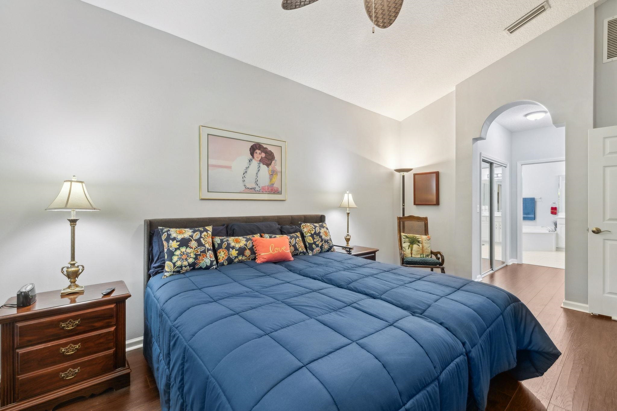 Image 18 of 52 For 1468 Castle Pines Cir