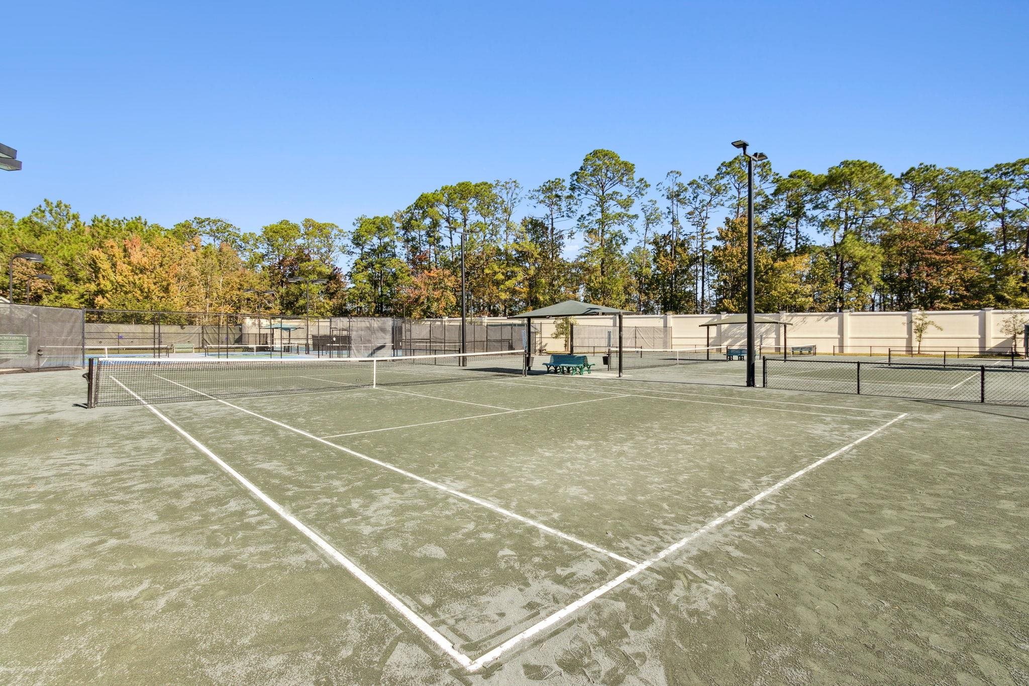 Image 43 of 52 For 1468 Castle Pines Cir