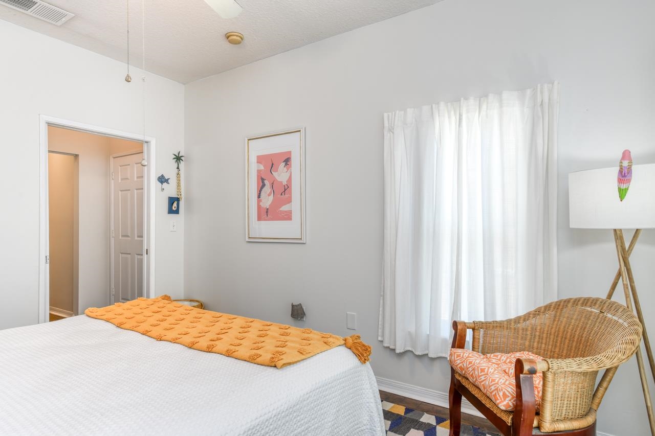 Image 16 of 33 For 605 Fairway Dr  203