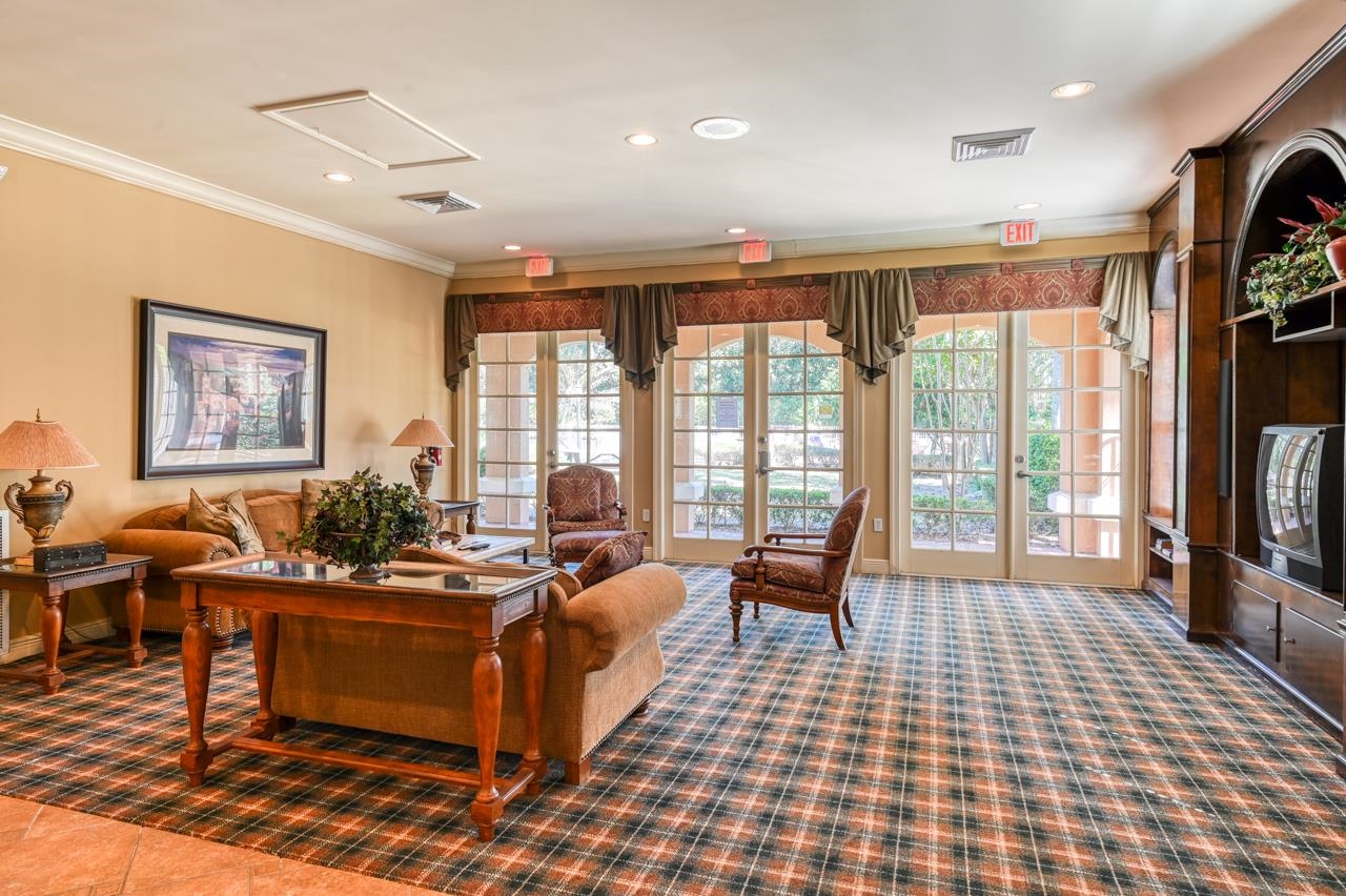 Image 26 of 33 For 605 Fairway Dr  203