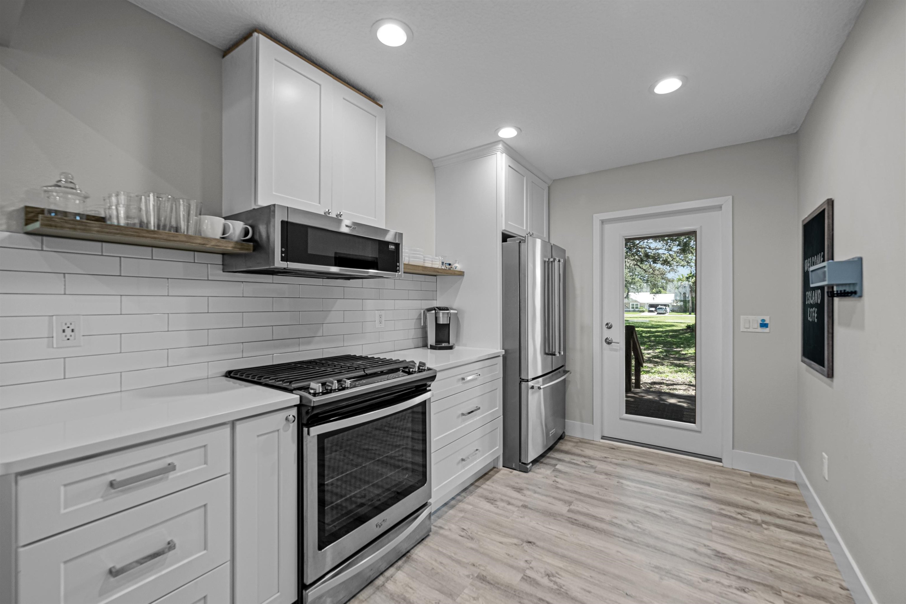 Image 14 of 36 For 5425 Windantide Rd