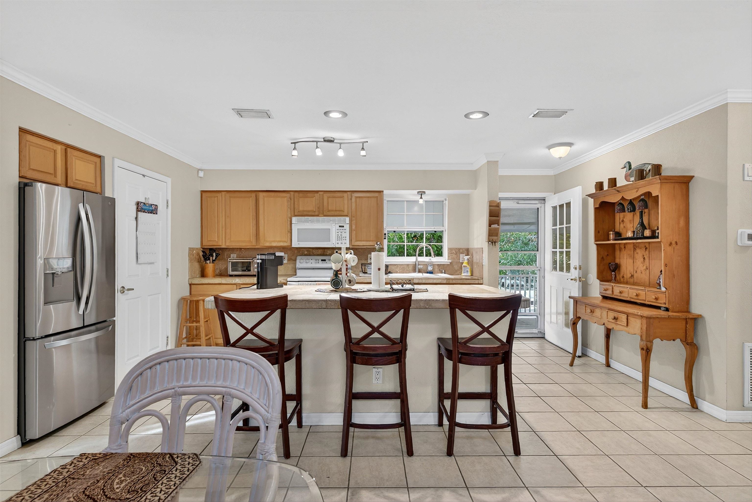 Image 31 of 62 For 229 Dondanville Rd