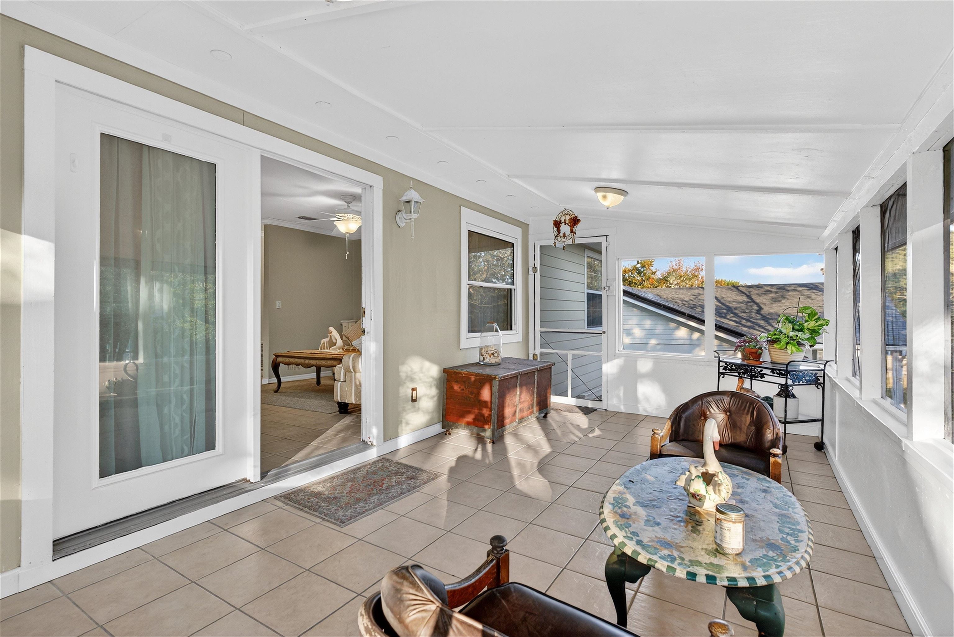 Image 35 of 62 For 229 Dondanville Rd