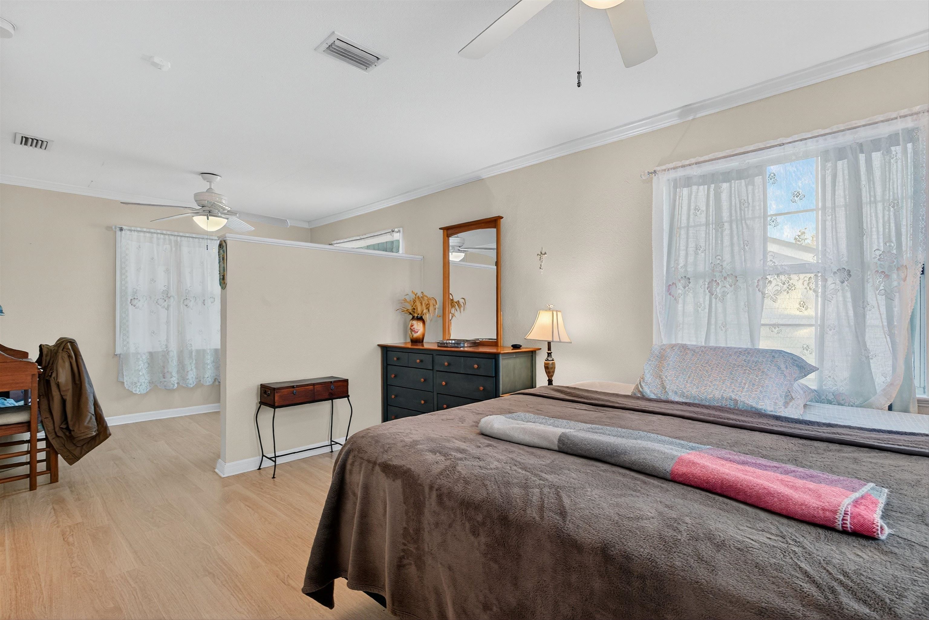 Image 37 of 62 For 229 Dondanville Rd