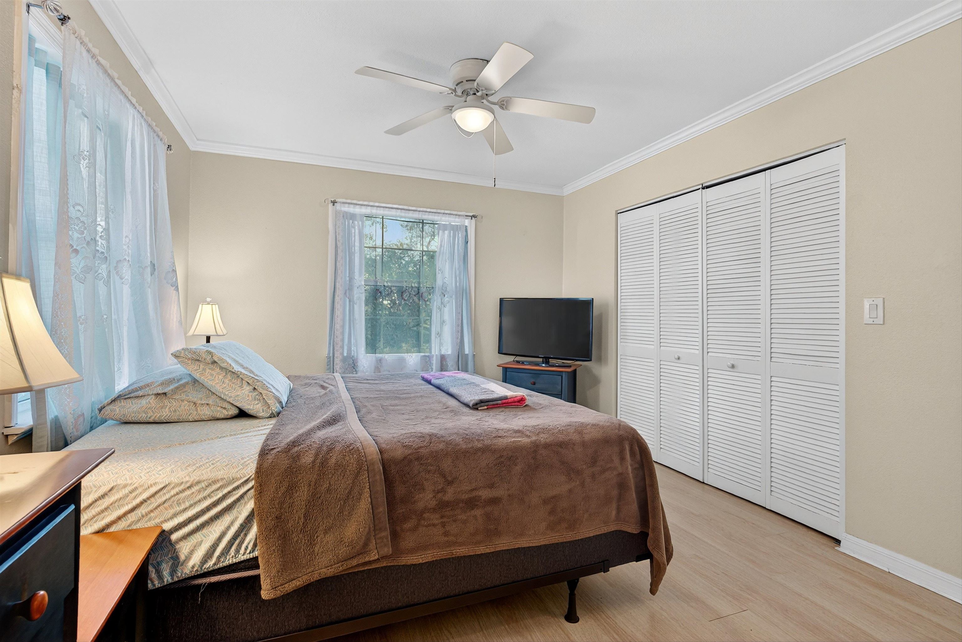 Image 38 of 62 For 229 Dondanville Rd