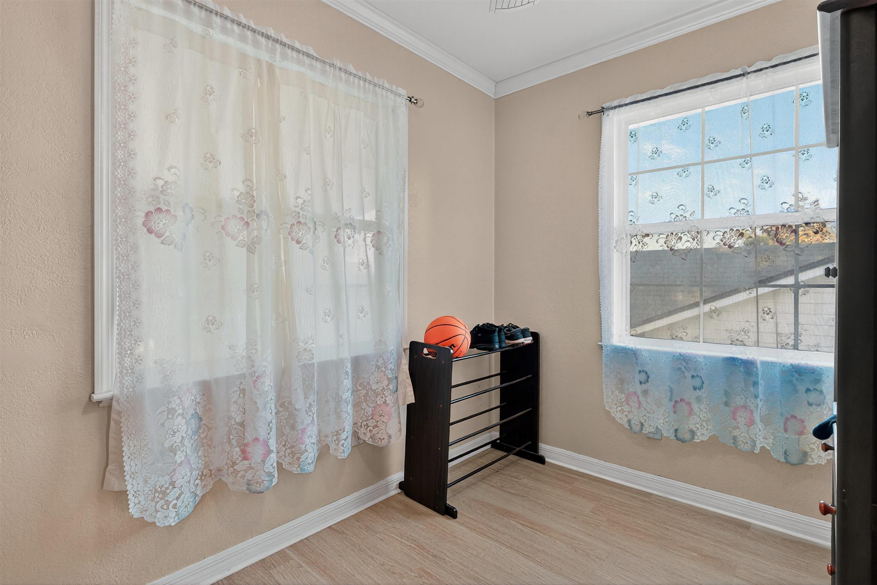 Image 39 of 62 For 229 Dondanville Rd