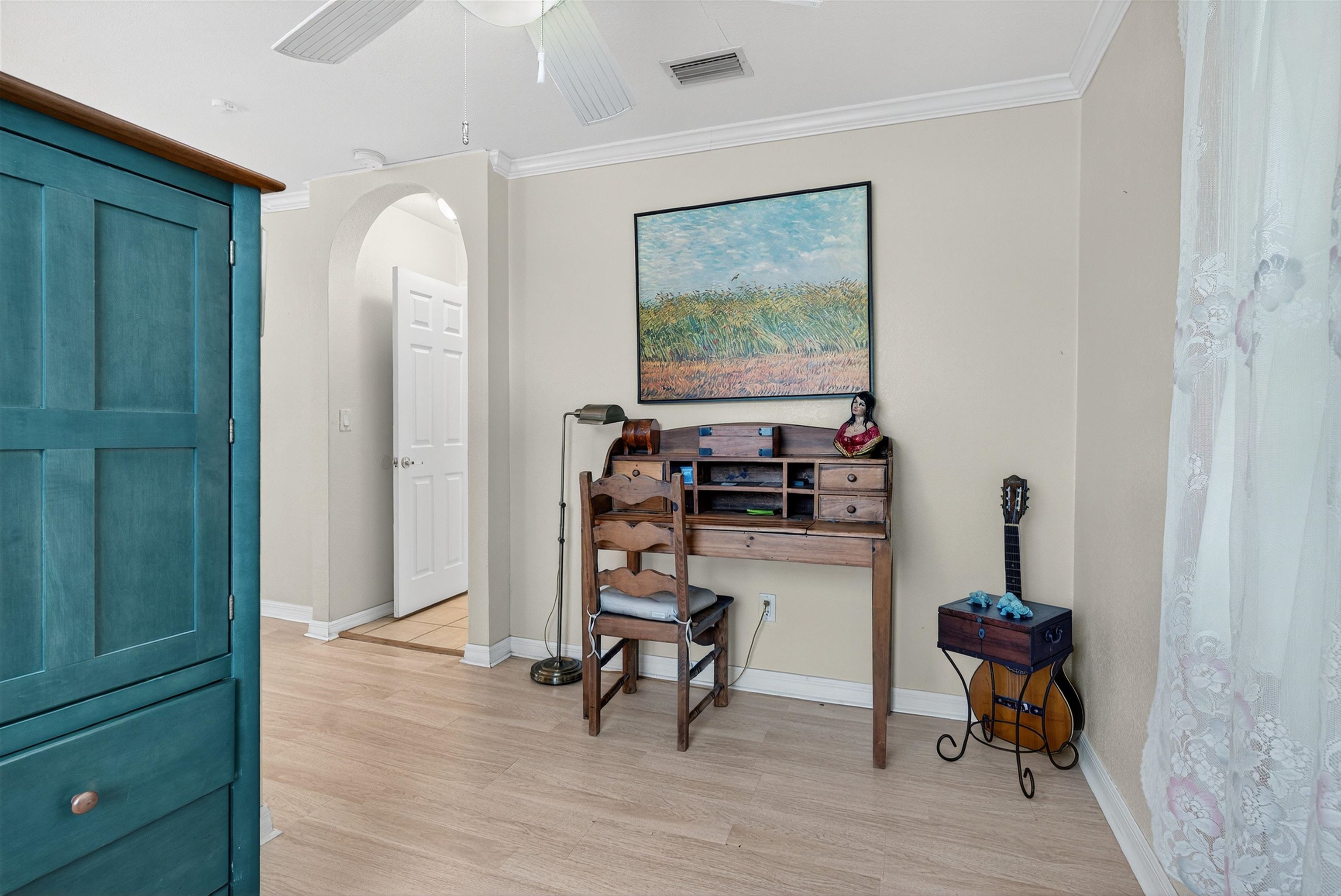 Image 40 of 62 For 229 Dondanville Rd