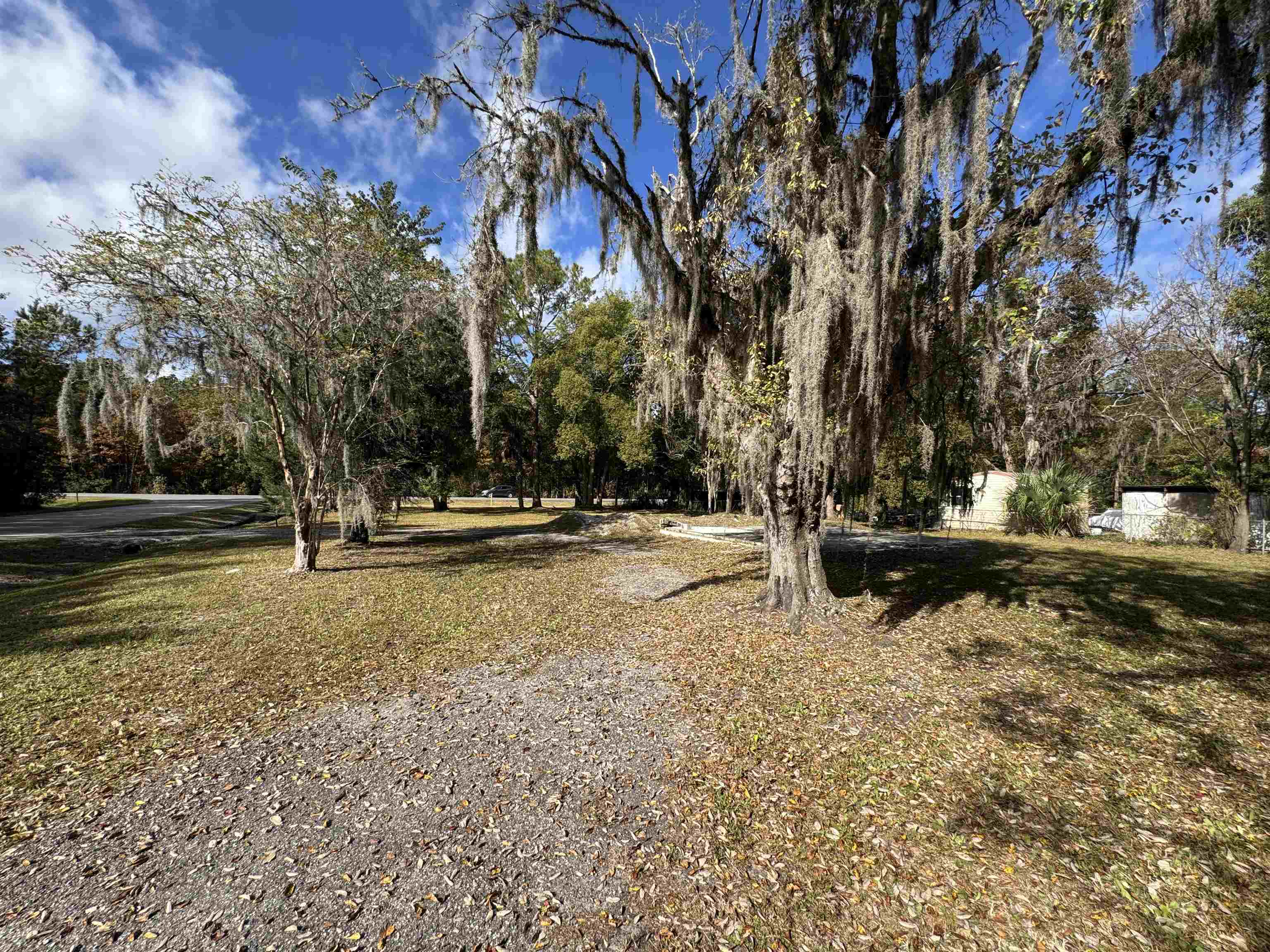 Image 7 of 9 For 14520 Main St N