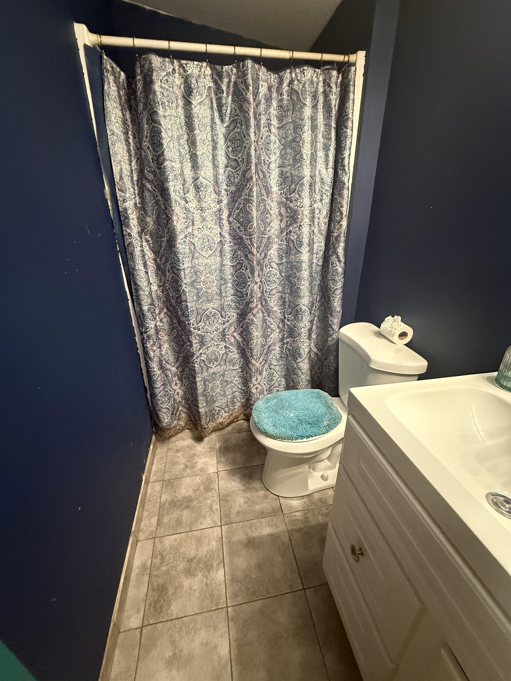 Image 15 of 34 For 300 Westover Circle