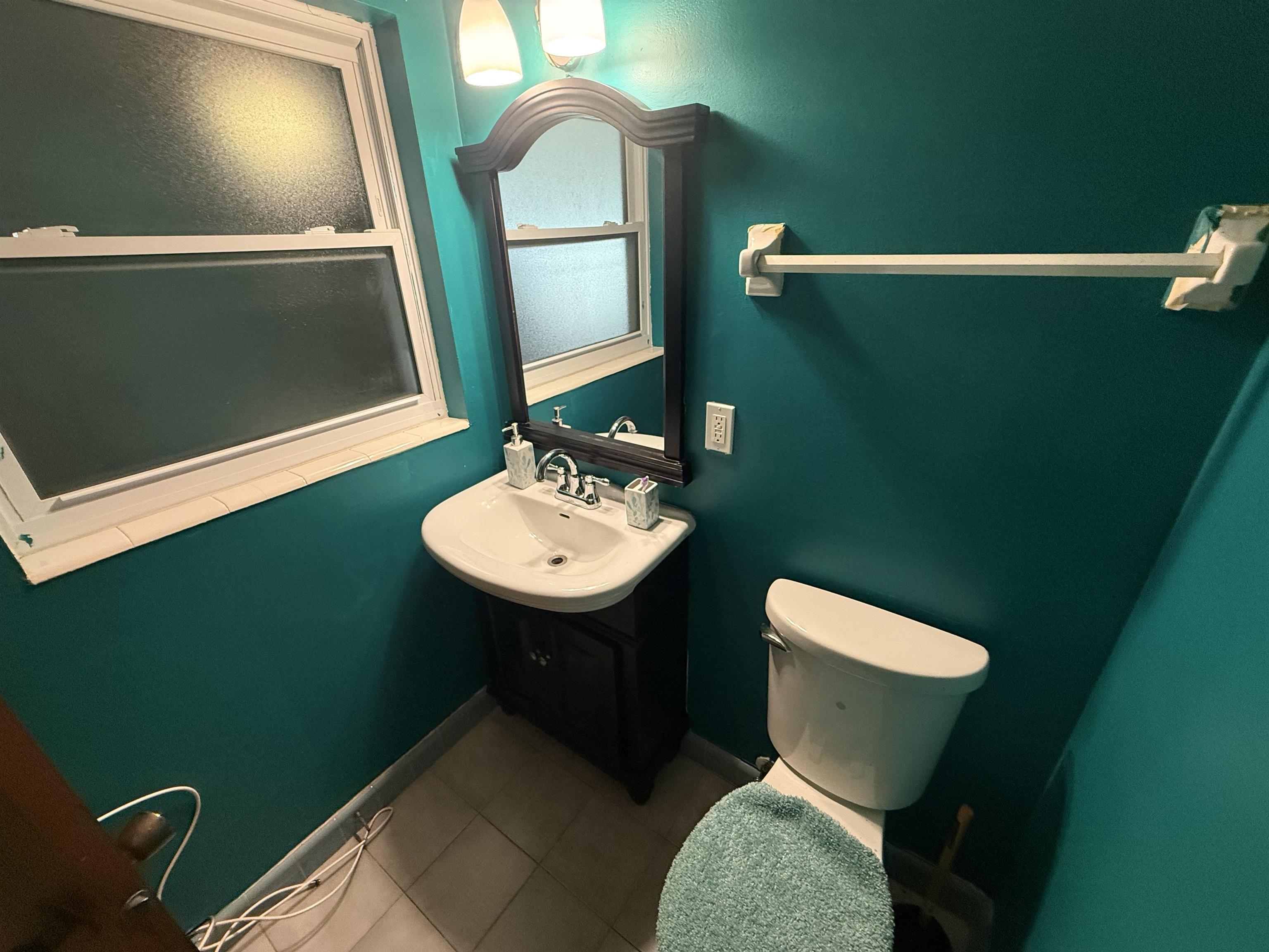 Image 26 of 34 For 300 Westover Circle