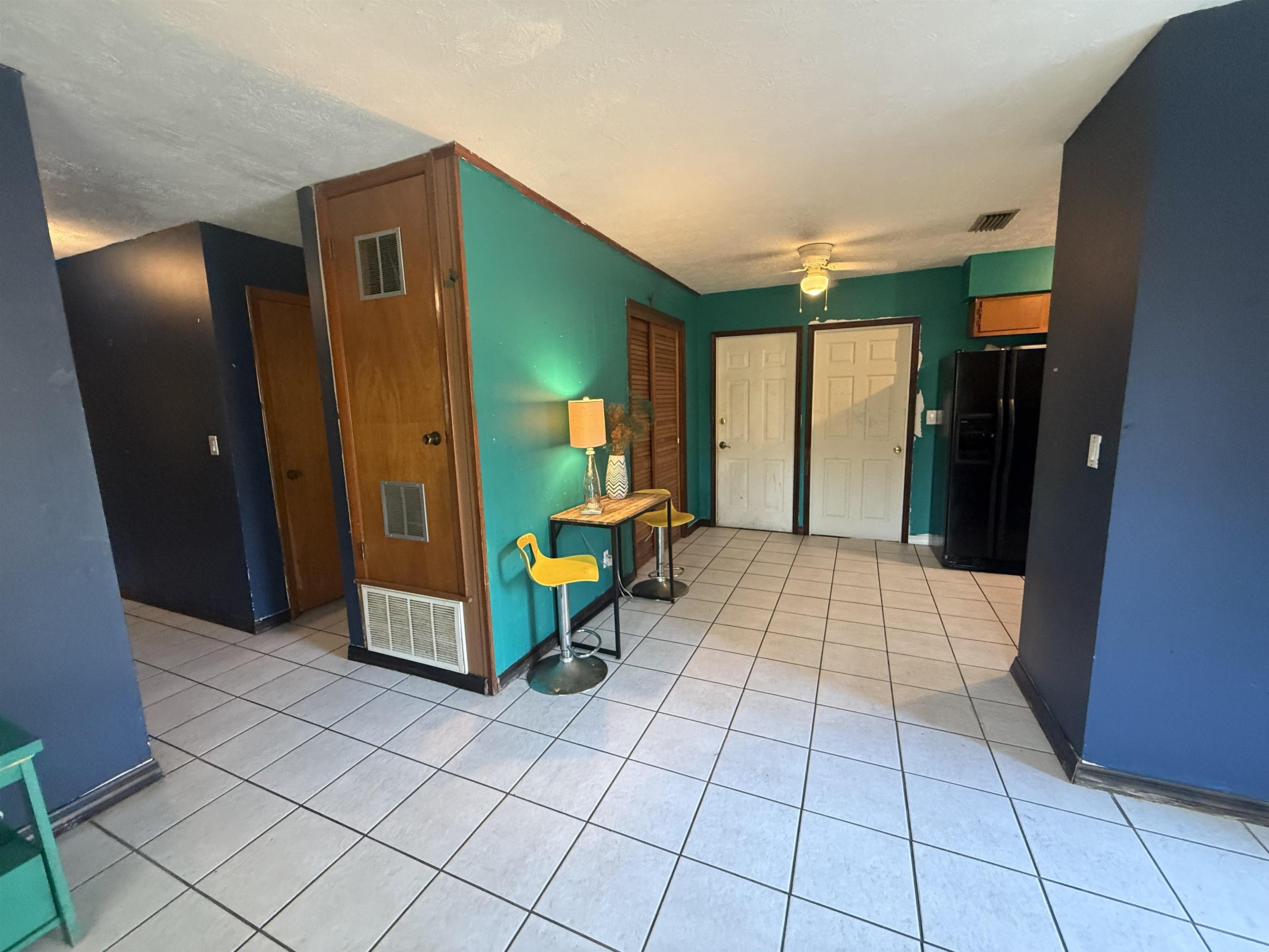 Image 7 of 34 For 300 Westover Circle