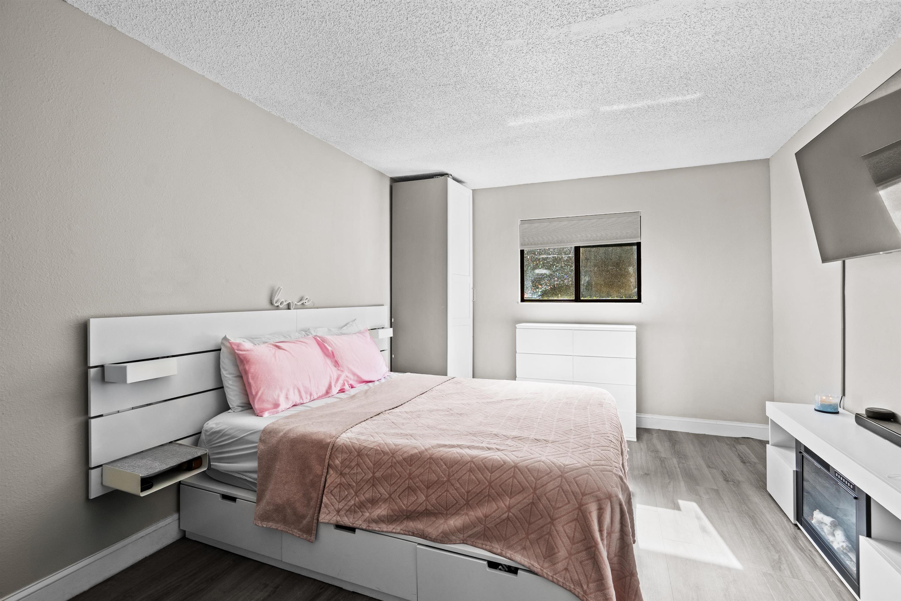 Image 13 of 37 For 1255 F Ponce Island Dr  777