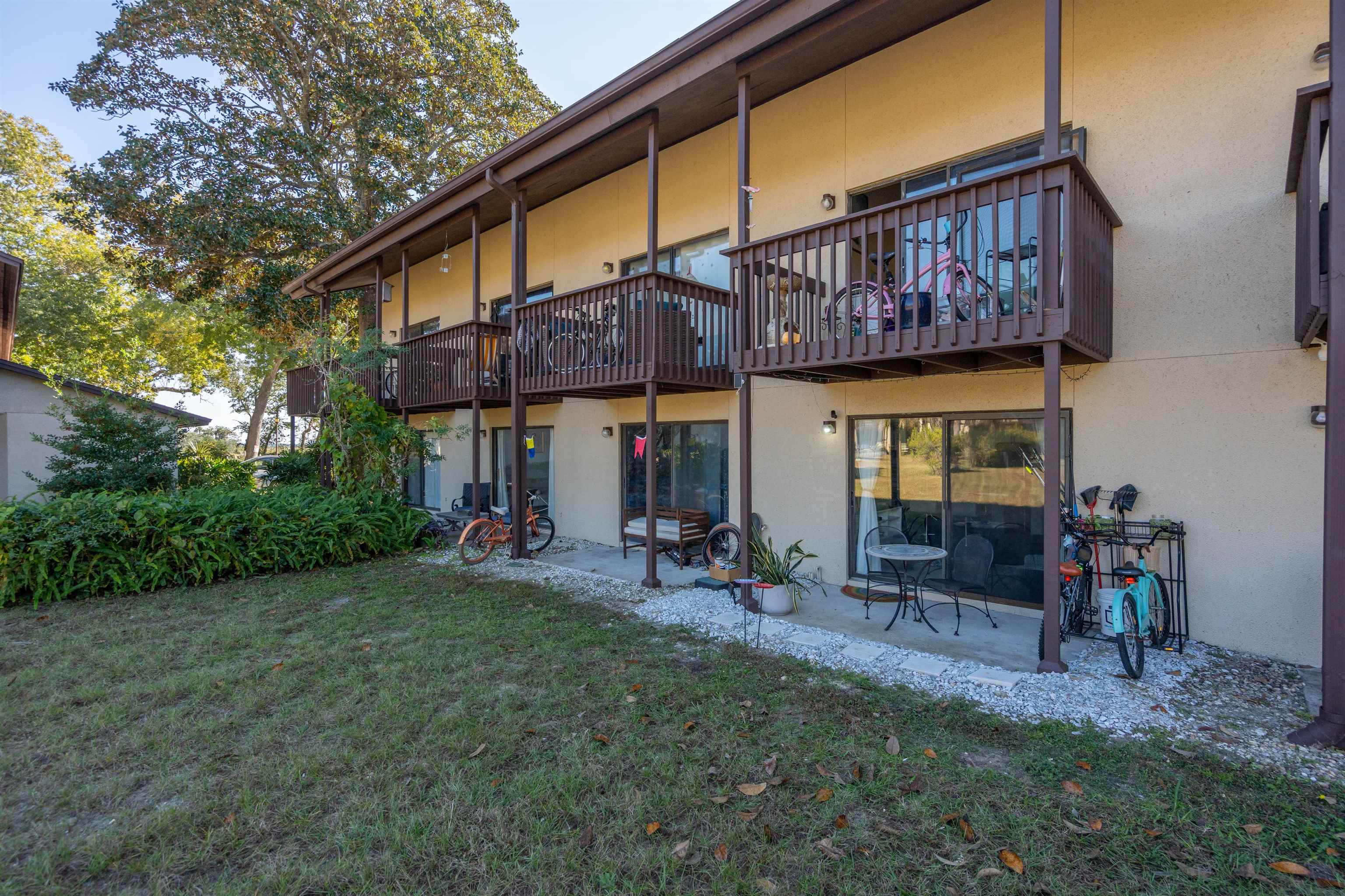 Image 17 of 37 For 1255 F Ponce Island Dr  777