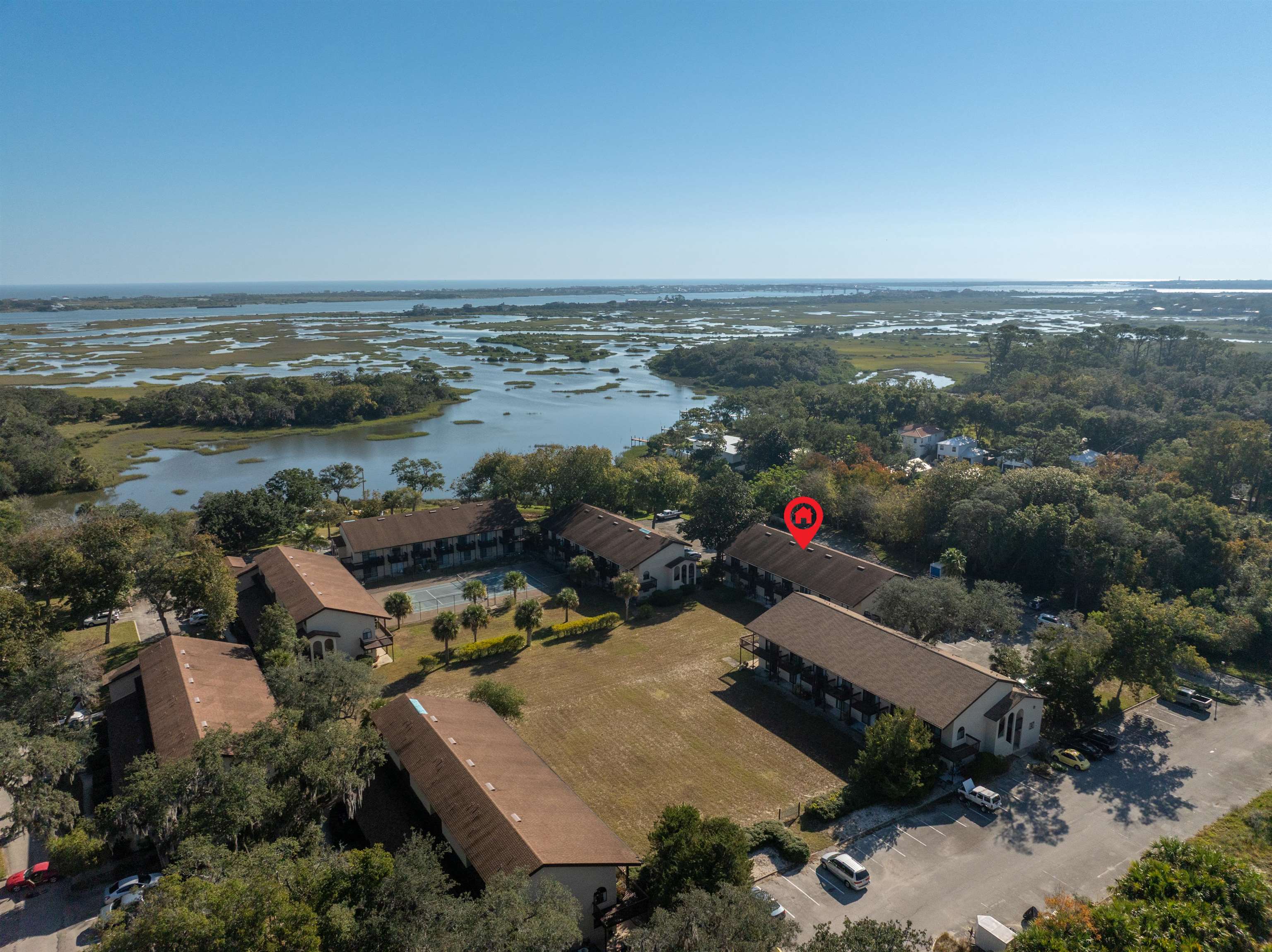 Image 32 of 37 For 1255 F Ponce Island Dr  777