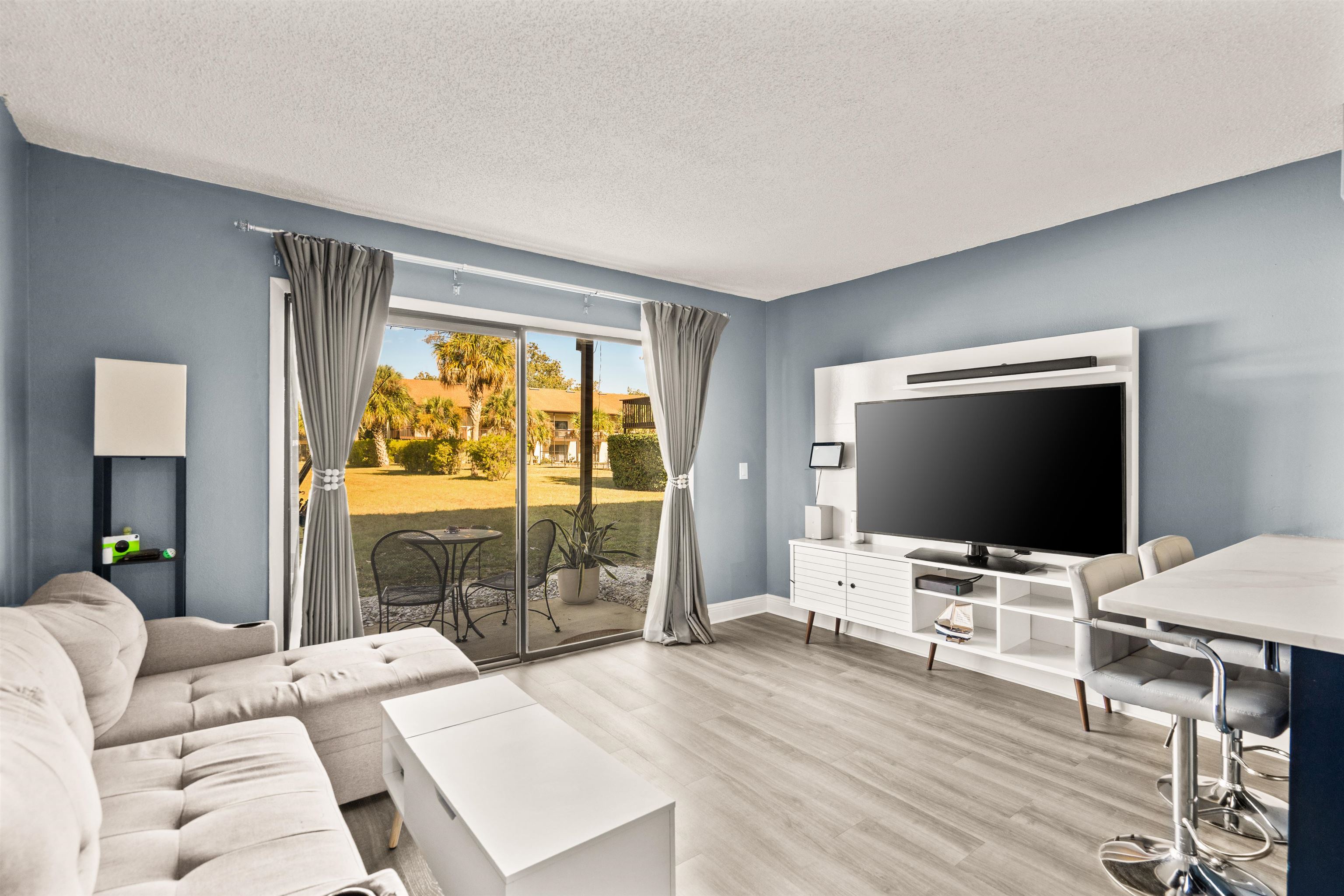 Image 9 of 37 For 1255 F Ponce Island Dr  777