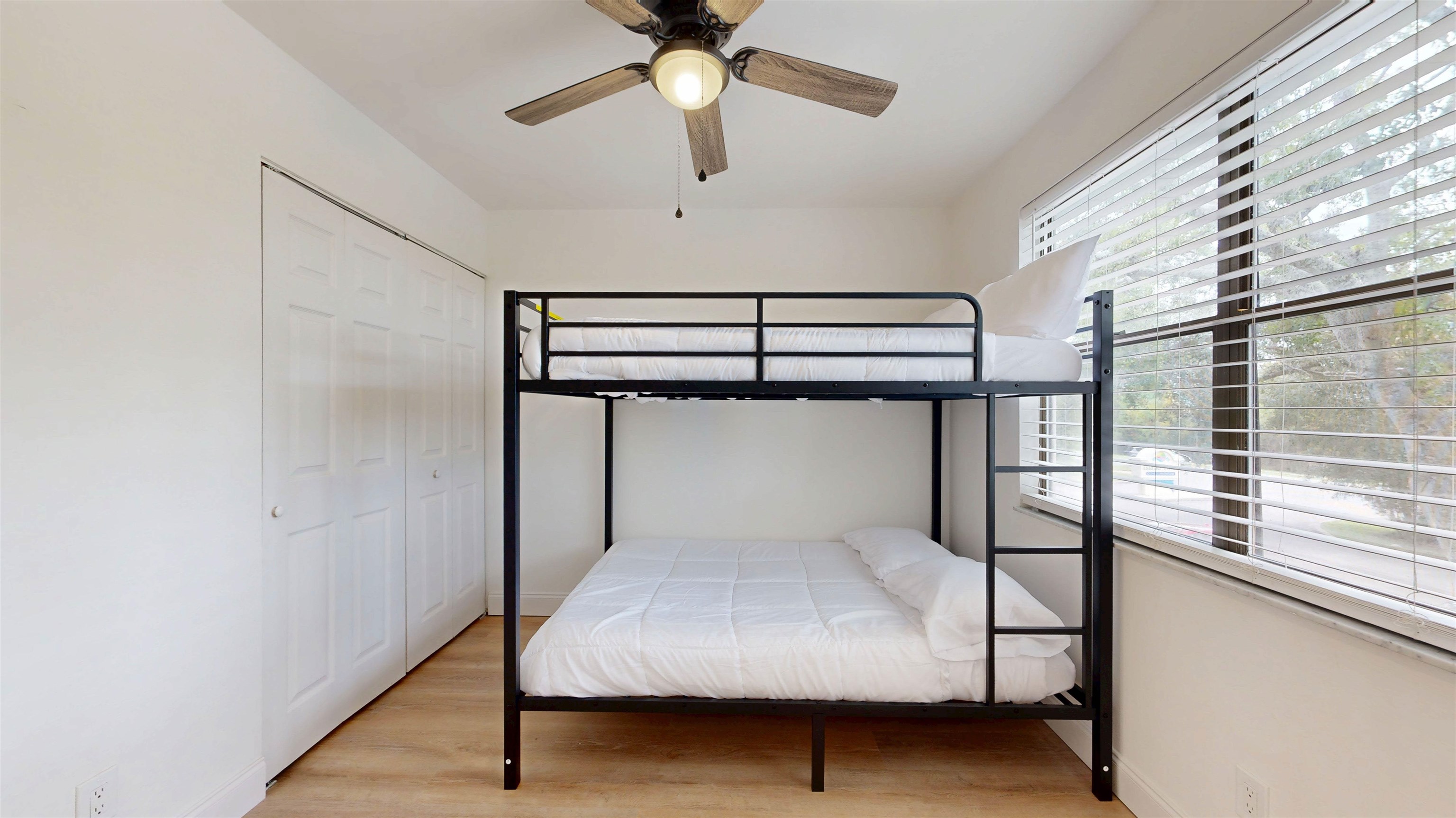 Image 26 of 38 For 650 Pope Rd #218 W 218