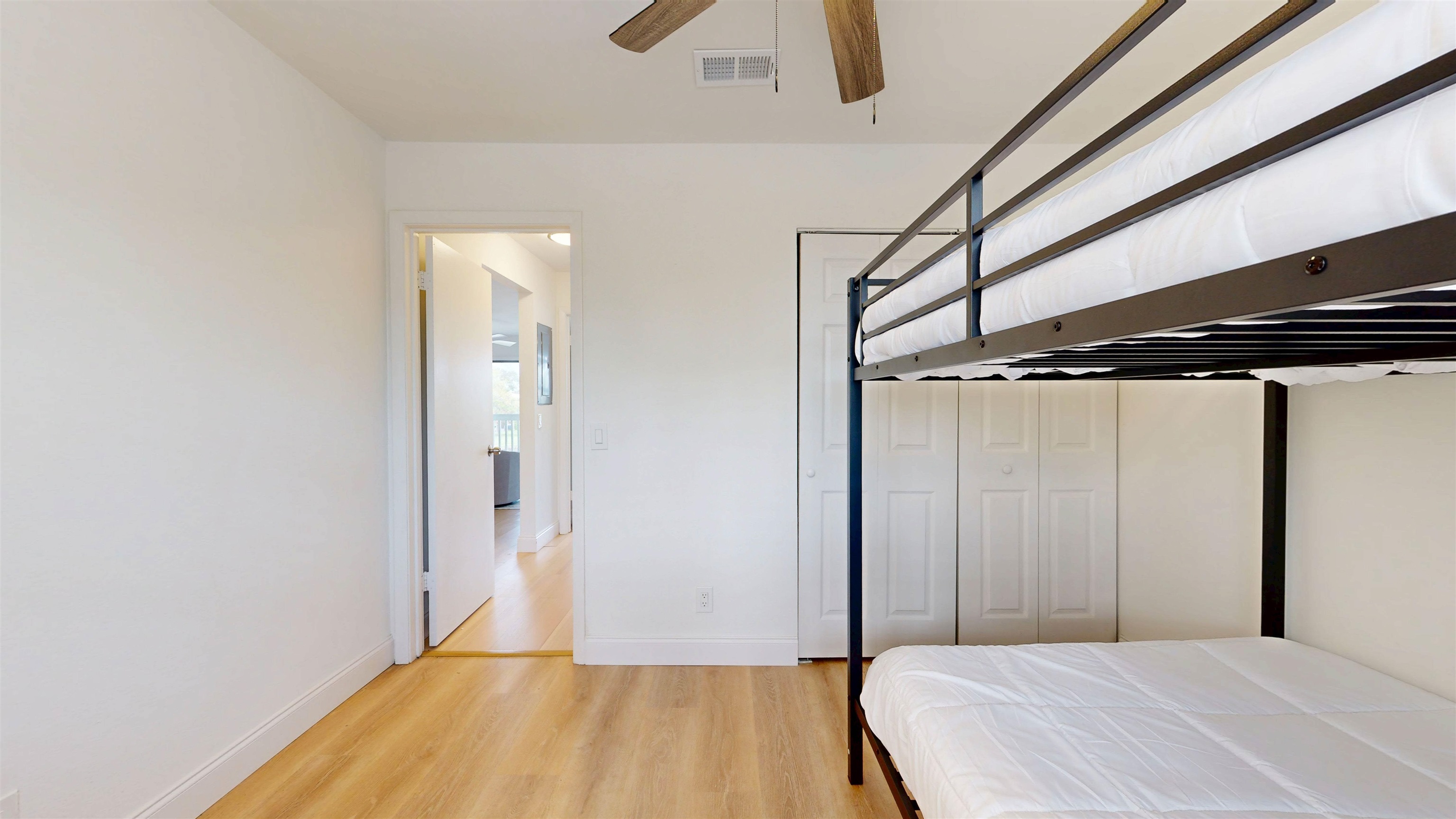 Image 28 of 38 For 650 Pope Rd #218 W 218