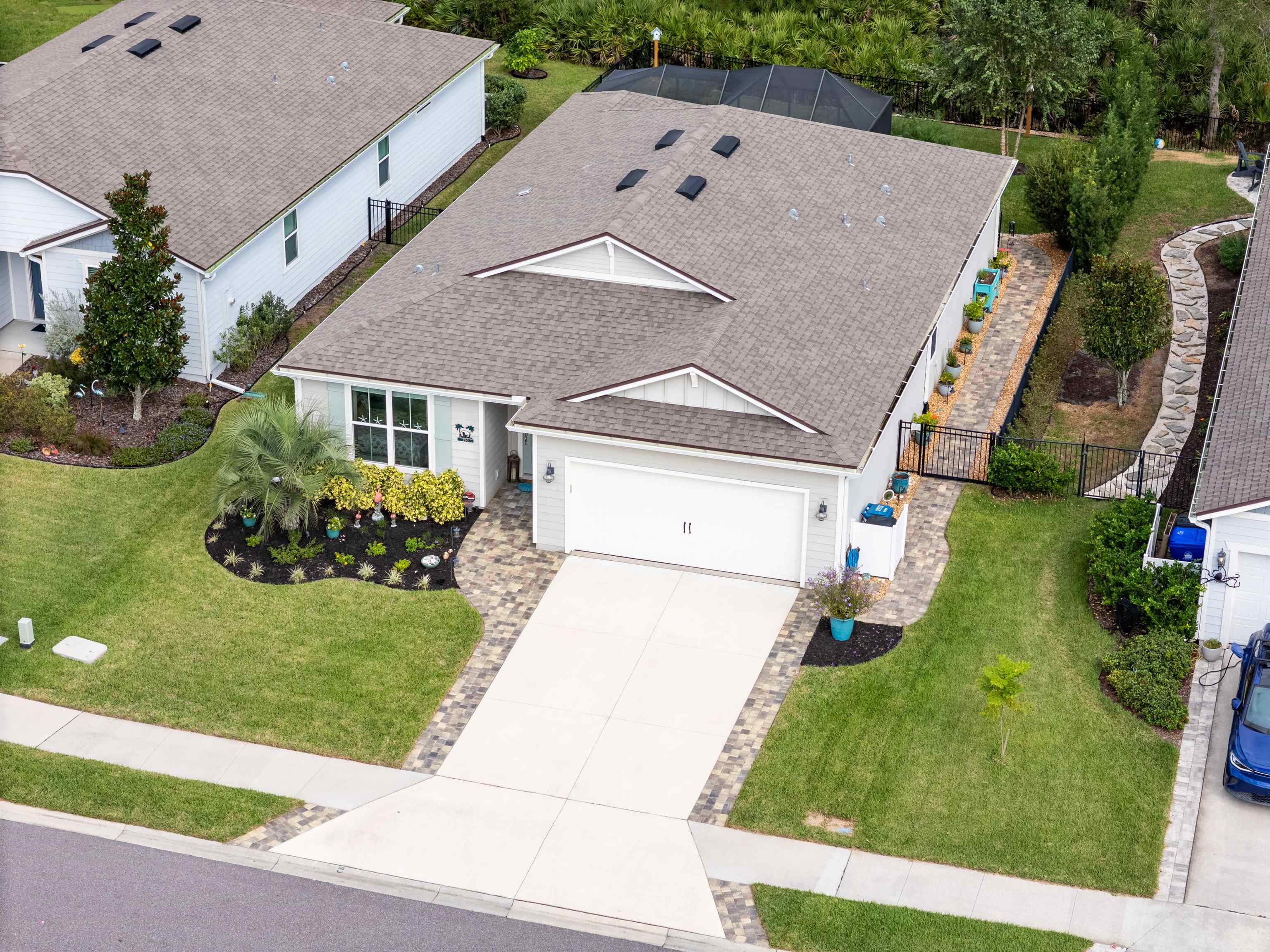 Image 3 of 41 For 760 La Mancha Dr