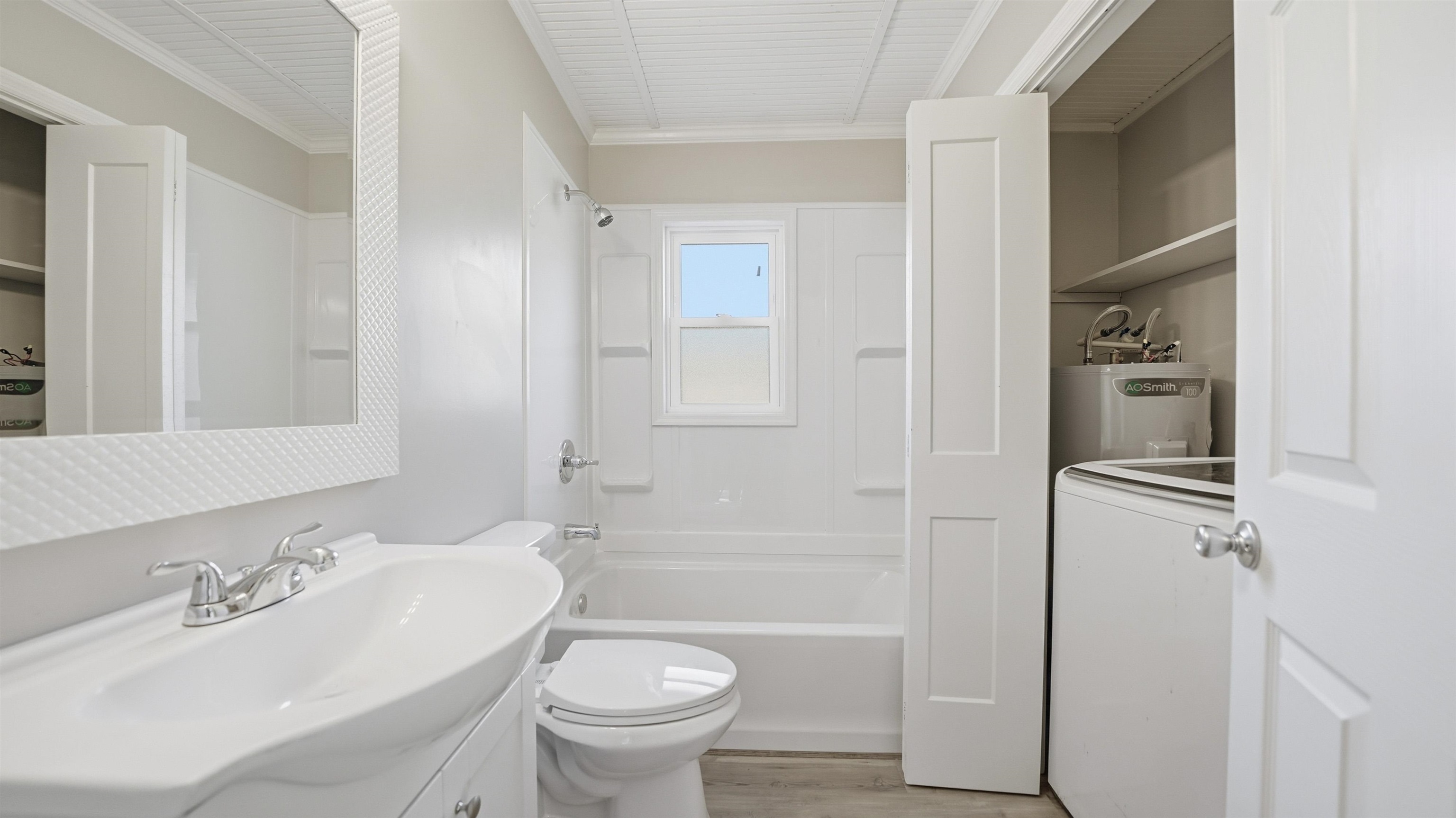 Image 15 of 32 For 811 Hymon Cir