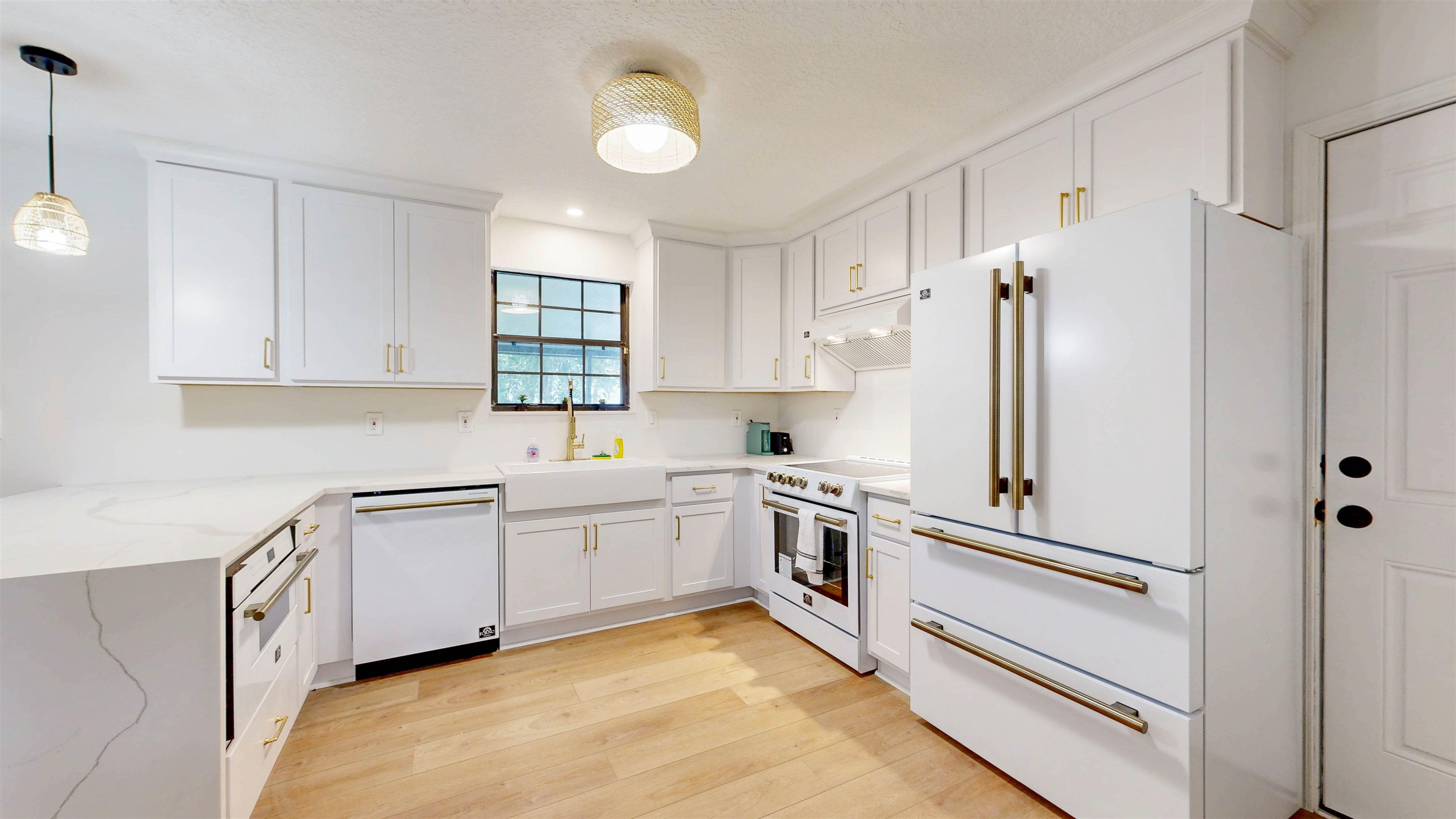 Image 10 of 49 For 10115 County Road 13