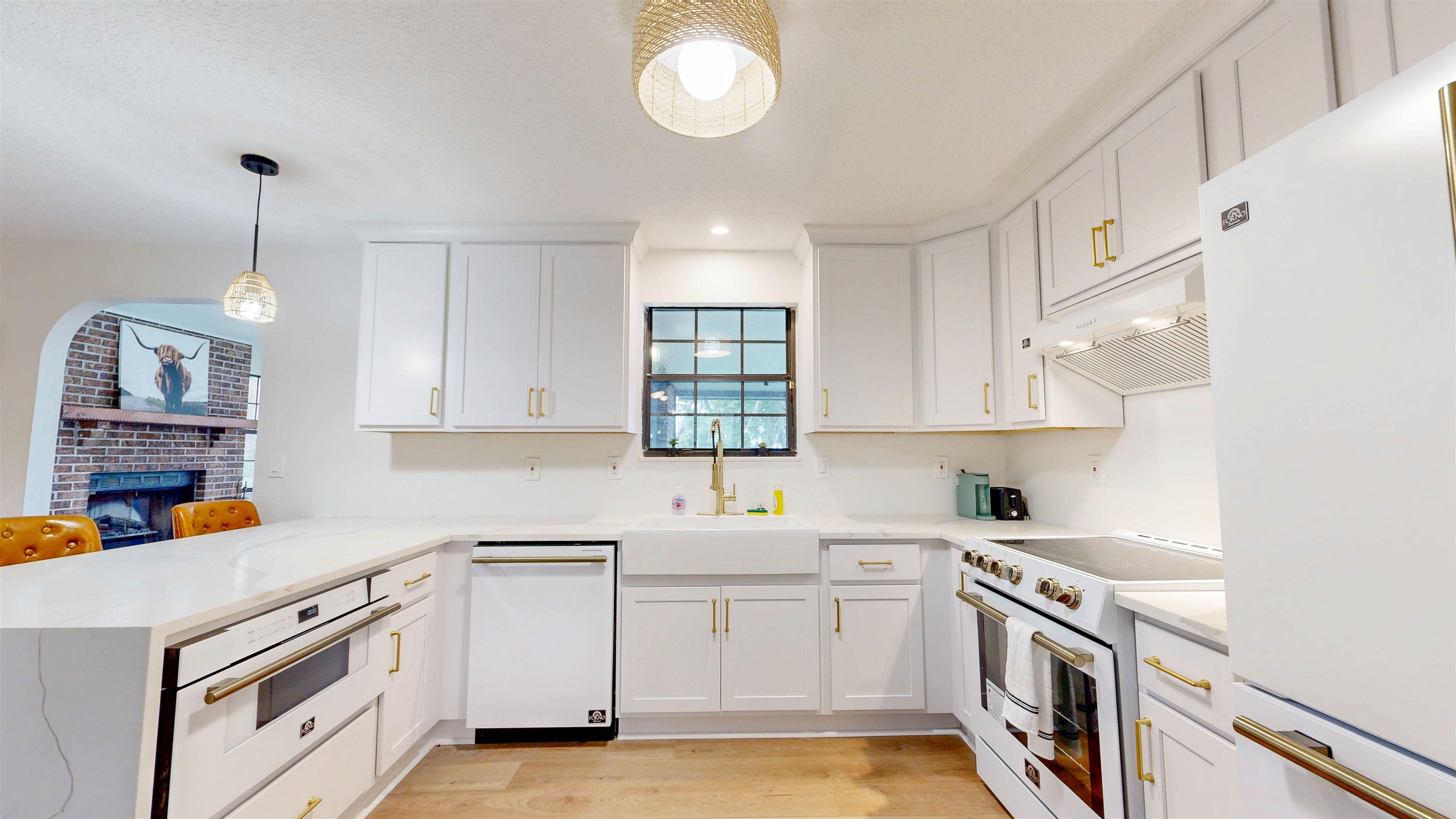 Image 11 of 49 For 10115 County Road 13