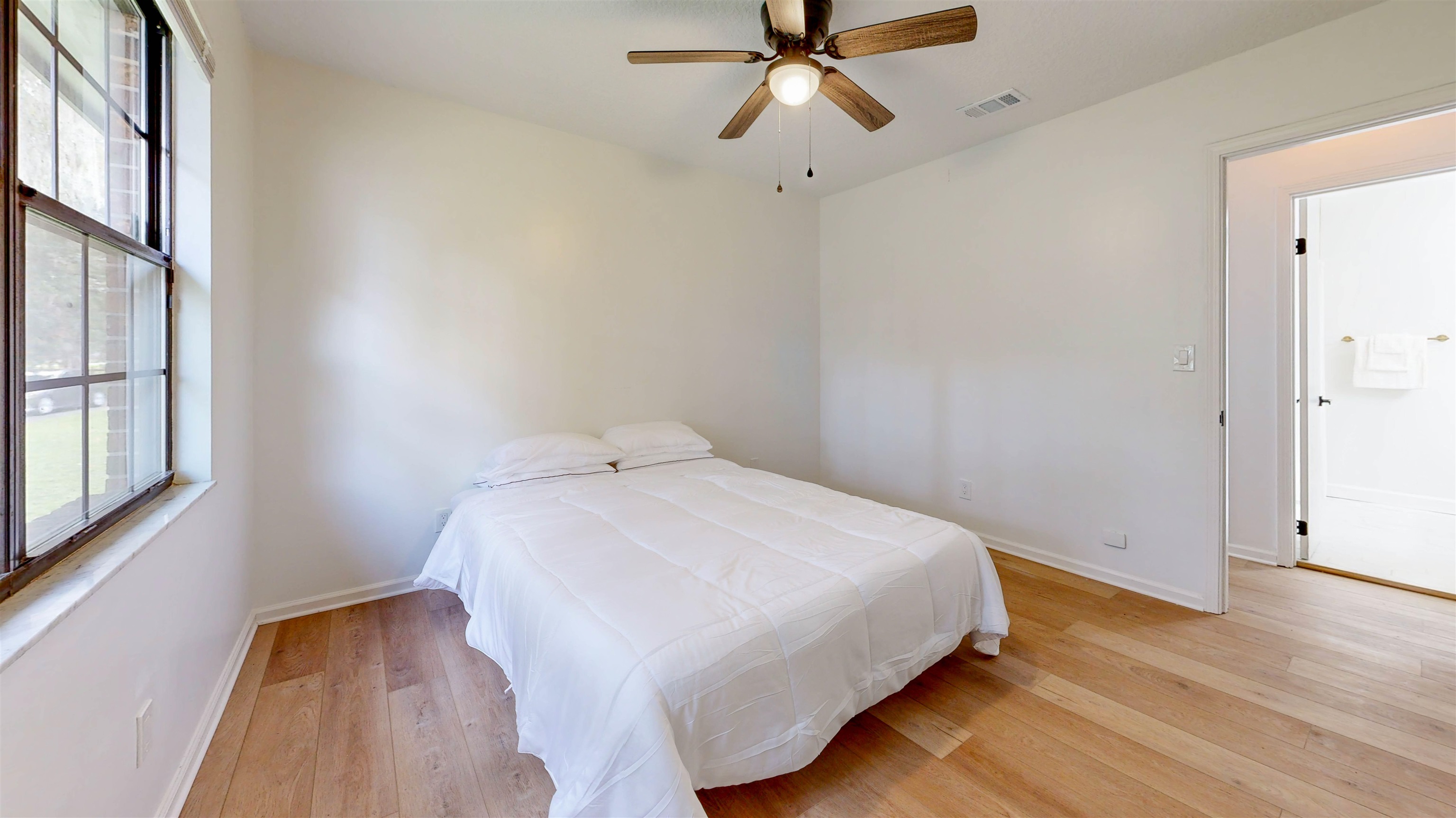 Image 19 of 49 For 10115 County Road 13