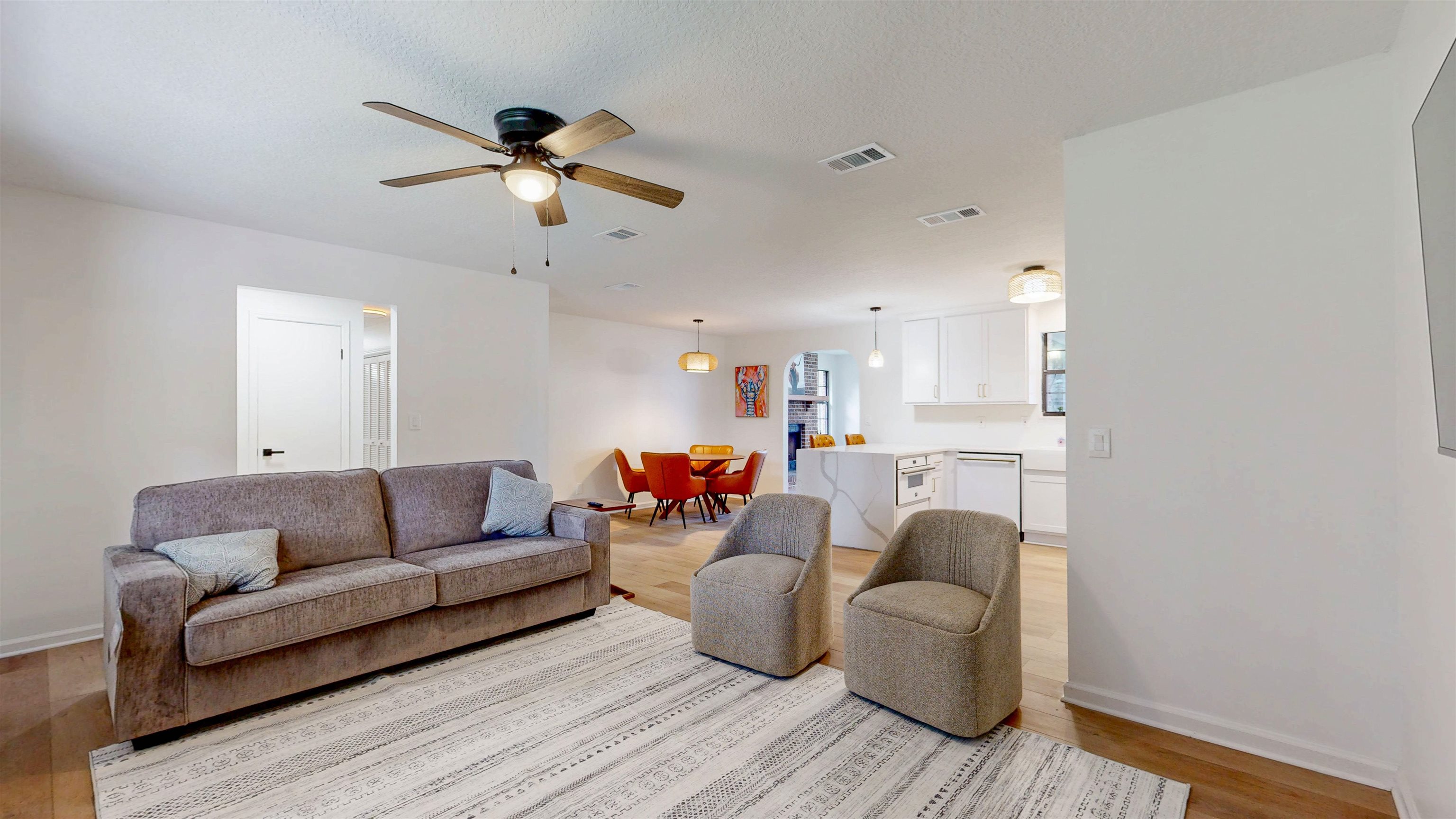 Image 4 of 49 For 10115 County Road 13