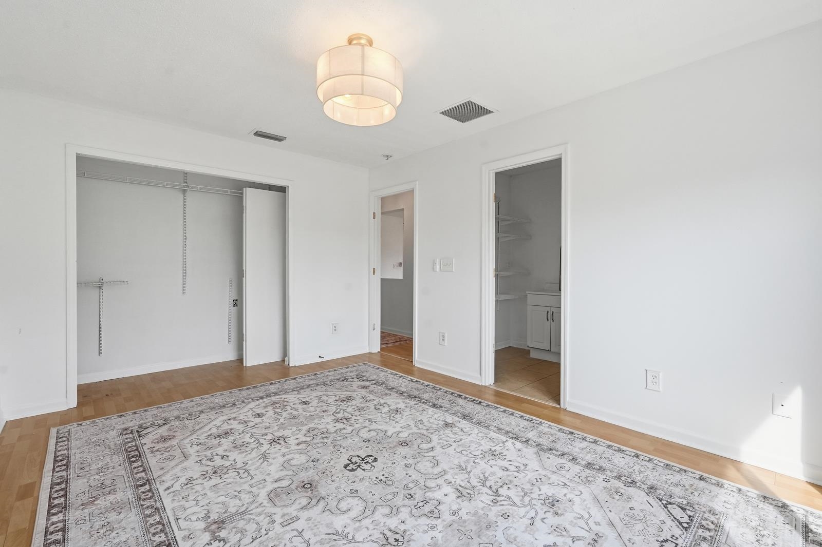 Image 23 of 40 For 907 Wynfield Cir