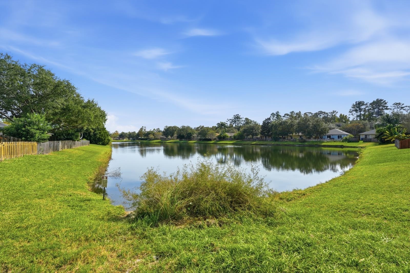 Image 33 of 40 For 907 Wynfield Cir