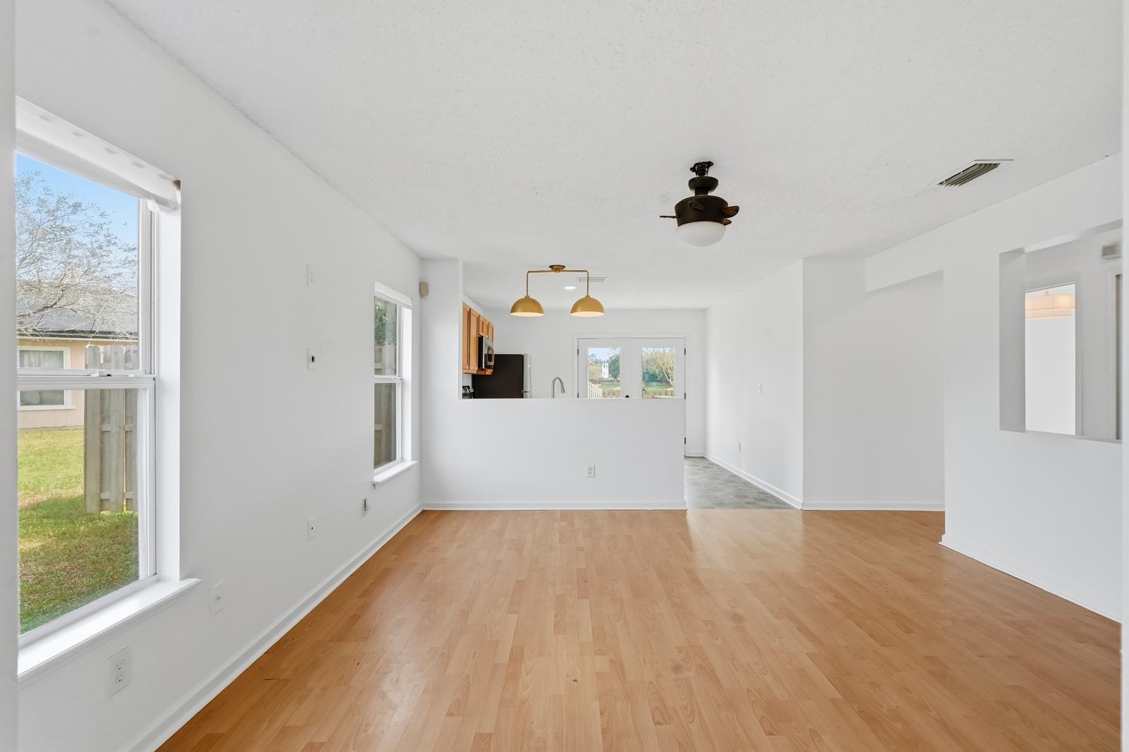 Image 9 of 40 For 907 Wynfield Cir