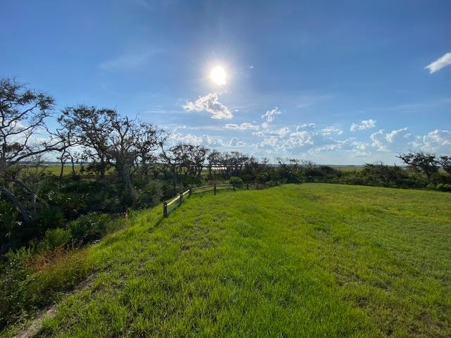 Image 11 of 16 For 206 Seaside Vista Ct