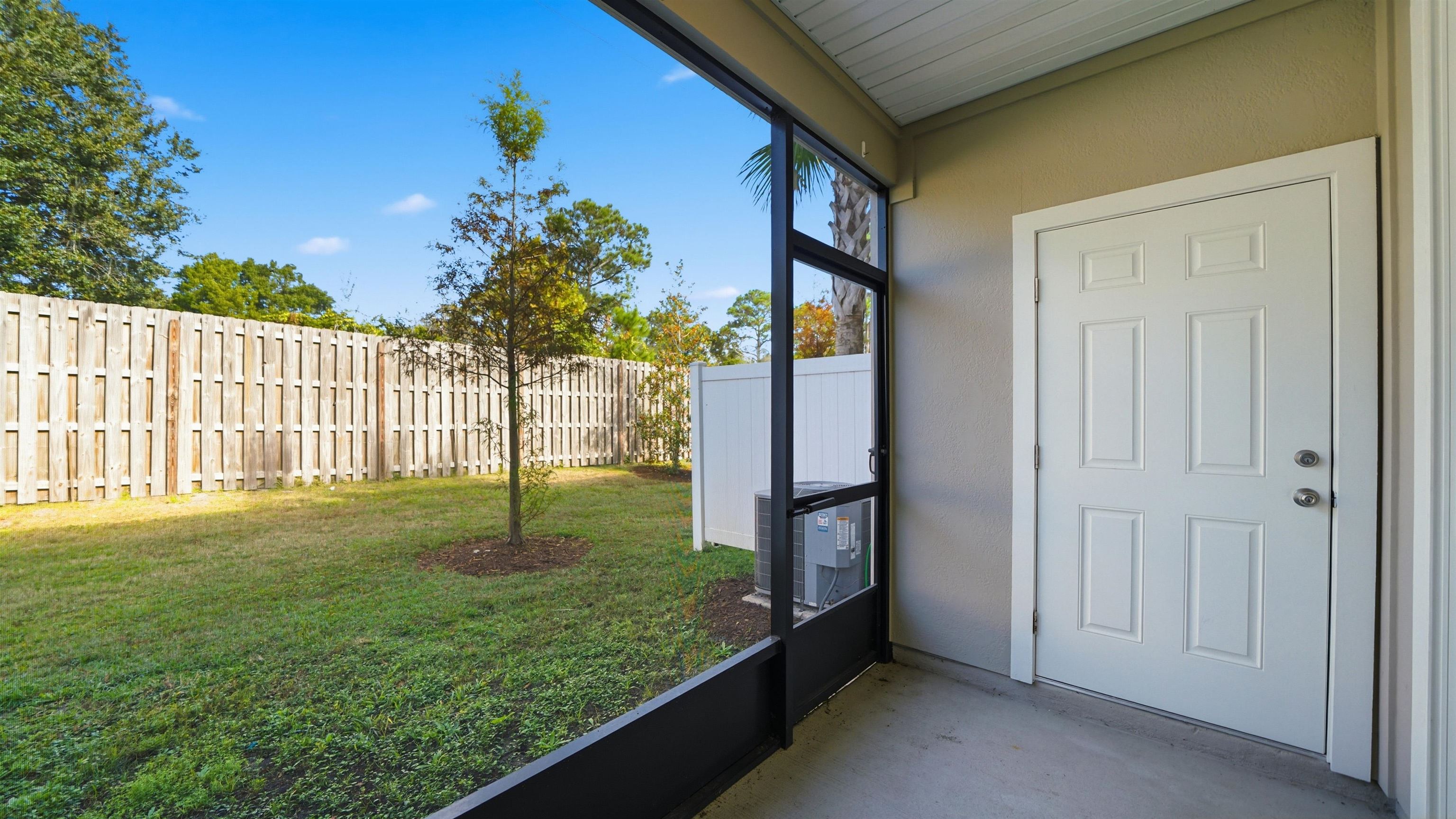 Image 15 of 39 For 180 Stonegate Ave