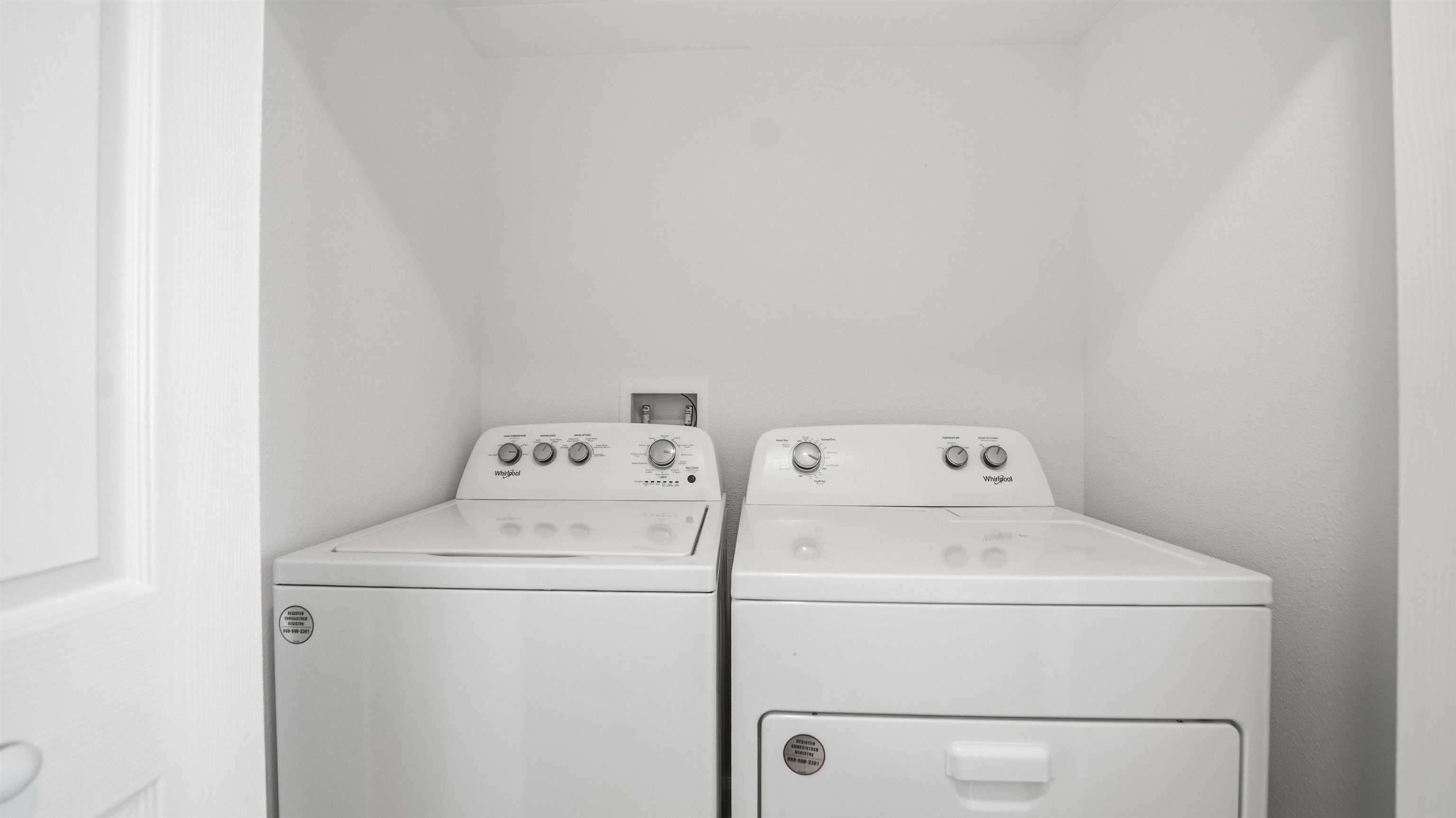 Image 31 of 39 For 180 Stonegate Ave