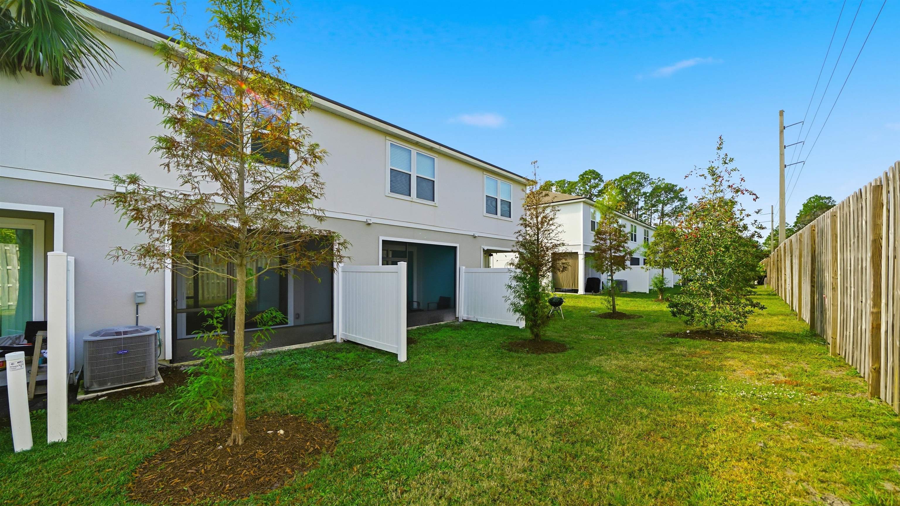 Image 32 of 39 For 180 Stonegate Ave