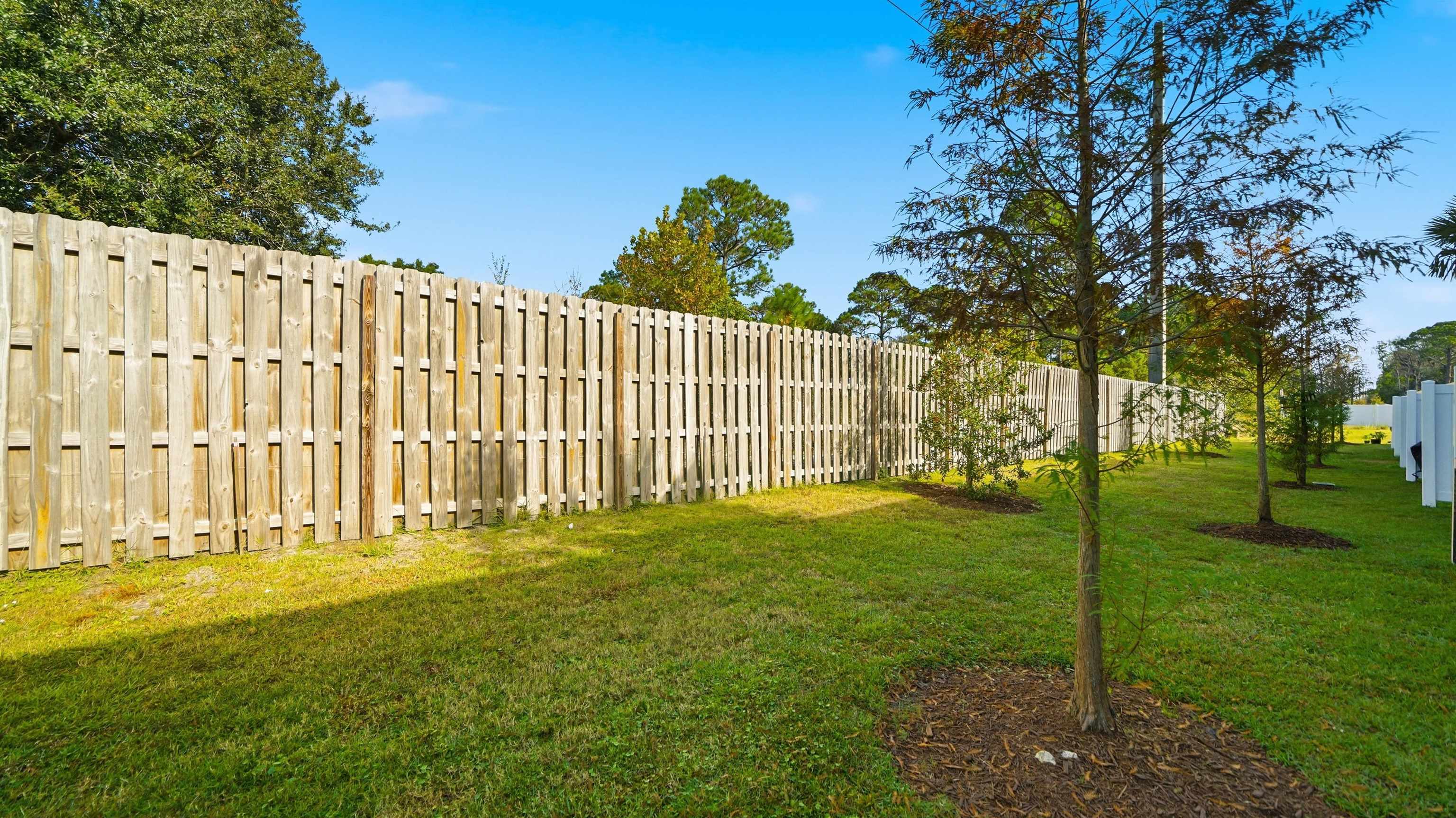 Image 34 of 39 For 180 Stonegate Ave