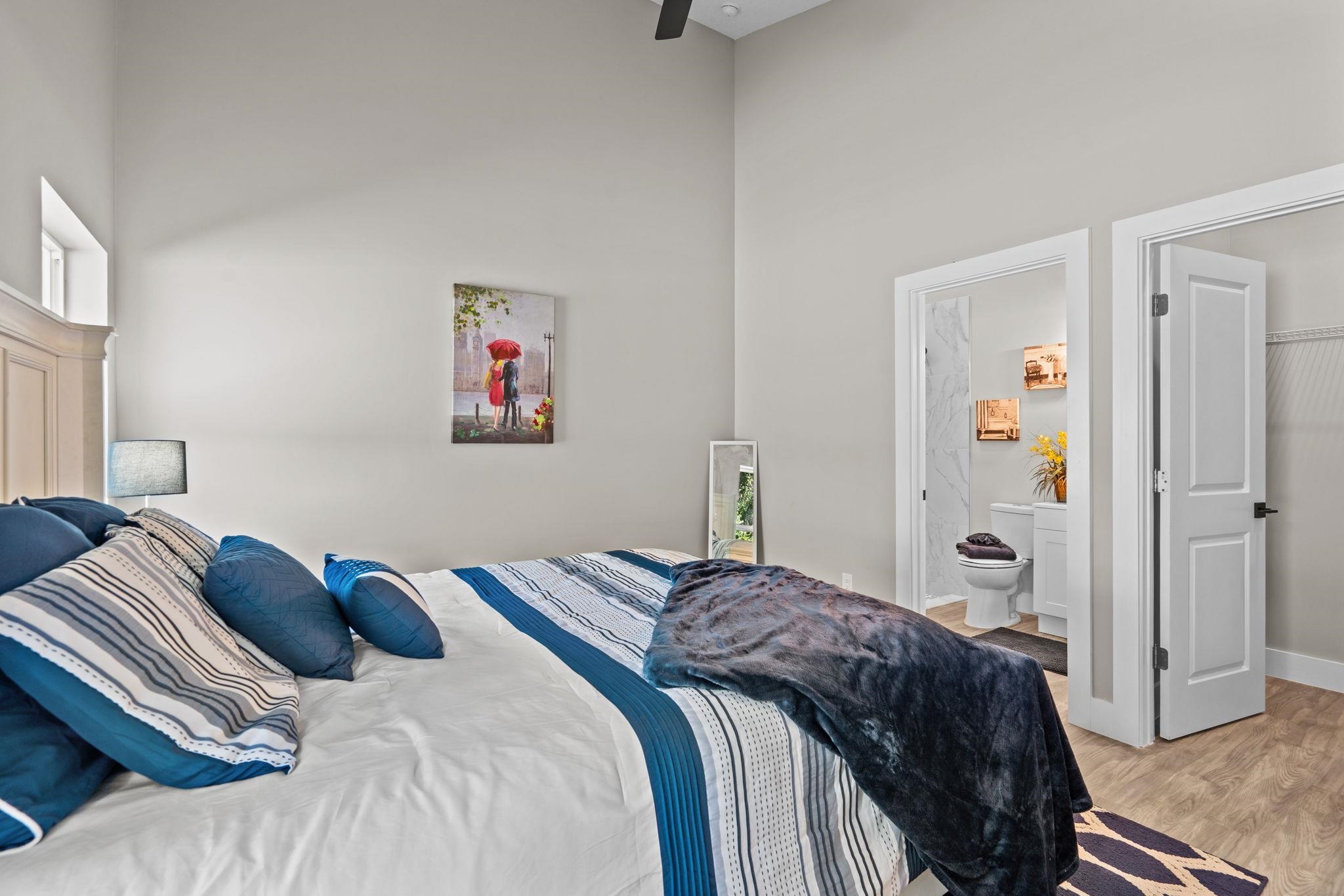 Image 16 of 31 For 804 9th Street W