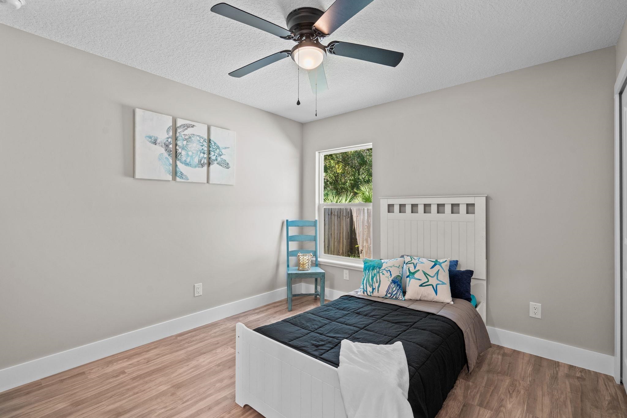 Image 21 of 31 For 804 9th Street W