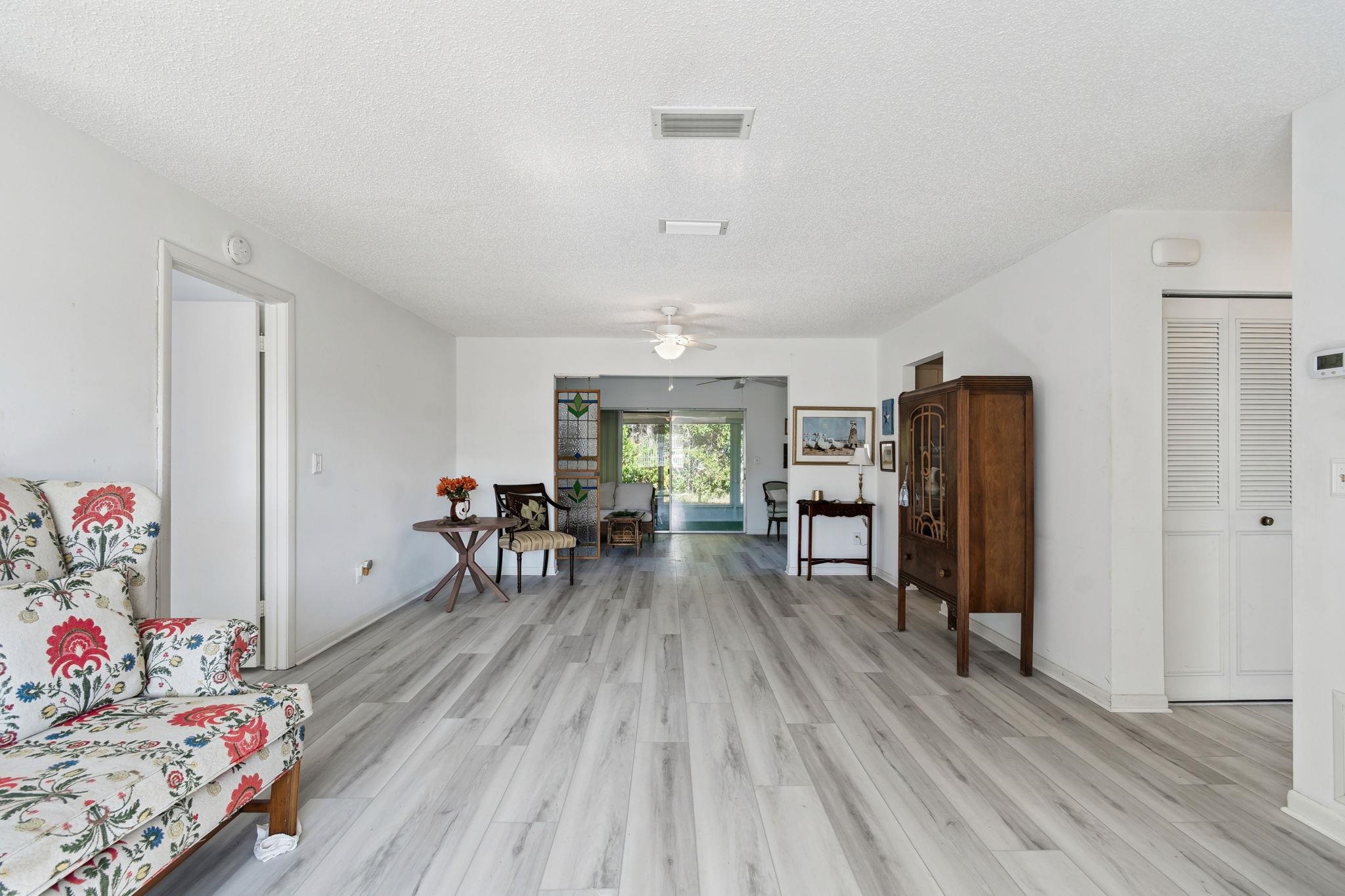 Image 14 of 91 For 398 Madruga Ave