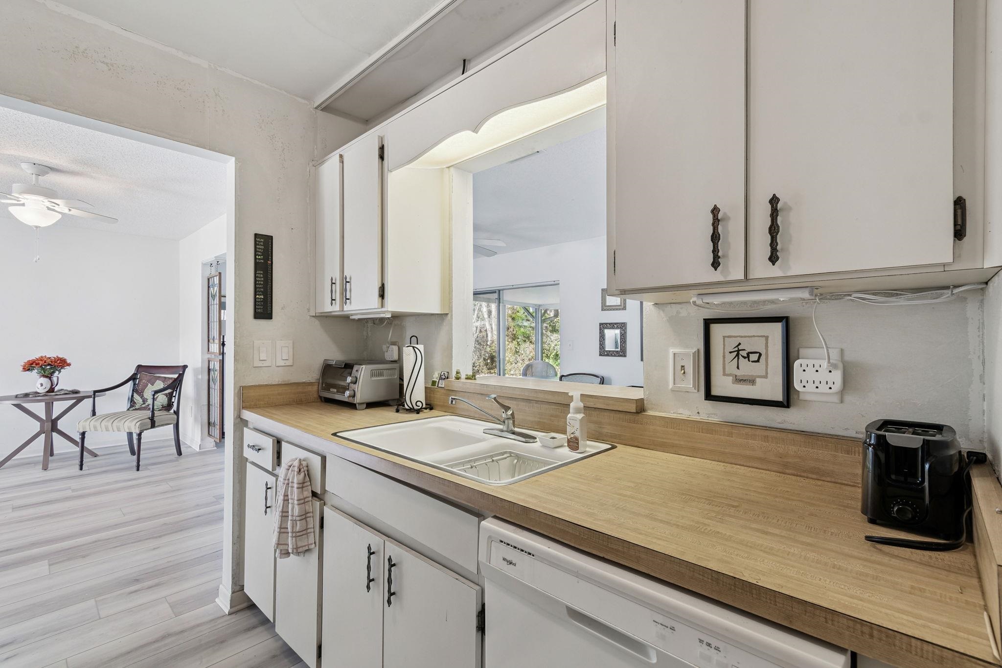 Image 20 of 91 For 398 Madruga Ave